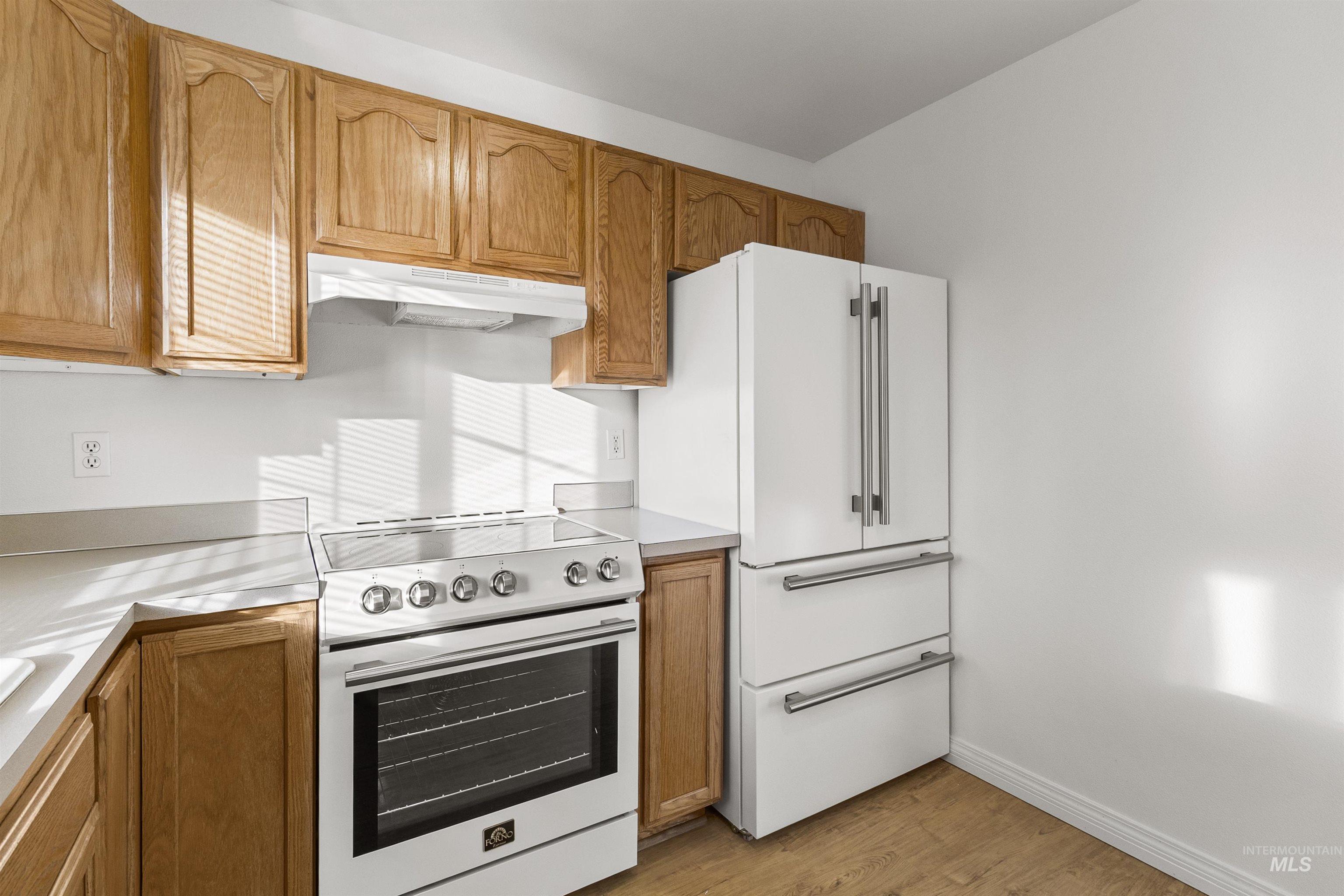 1707 E 6th St., Moscow, Idaho 83843, 3 Bedrooms, 2 Bathrooms, Residential For Sale, Price $459,000,MLS 98977409