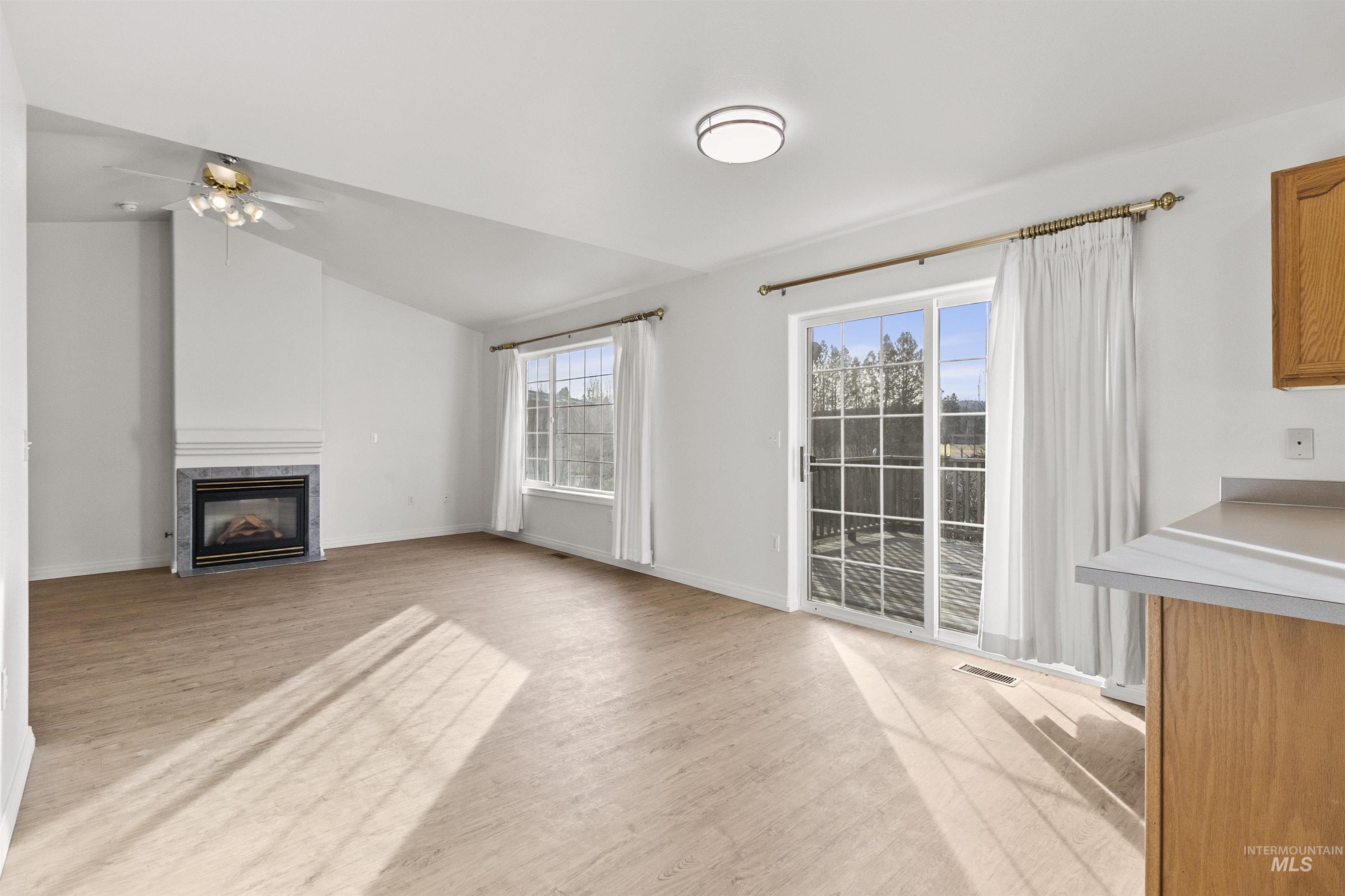 1707 E 6th St., Moscow, Idaho 83843, 3 Bedrooms, 2 Bathrooms, Residential For Sale, Price $459,000,MLS 98977409