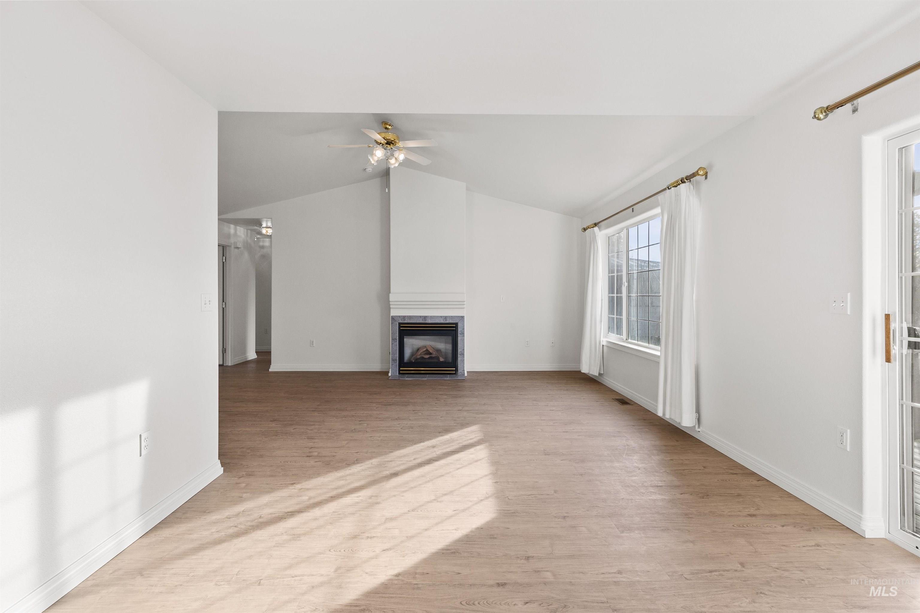 1707 E 6th St., Moscow, Idaho 83843, 3 Bedrooms, 2 Bathrooms, Residential For Sale, Price $459,000,MLS 98977409