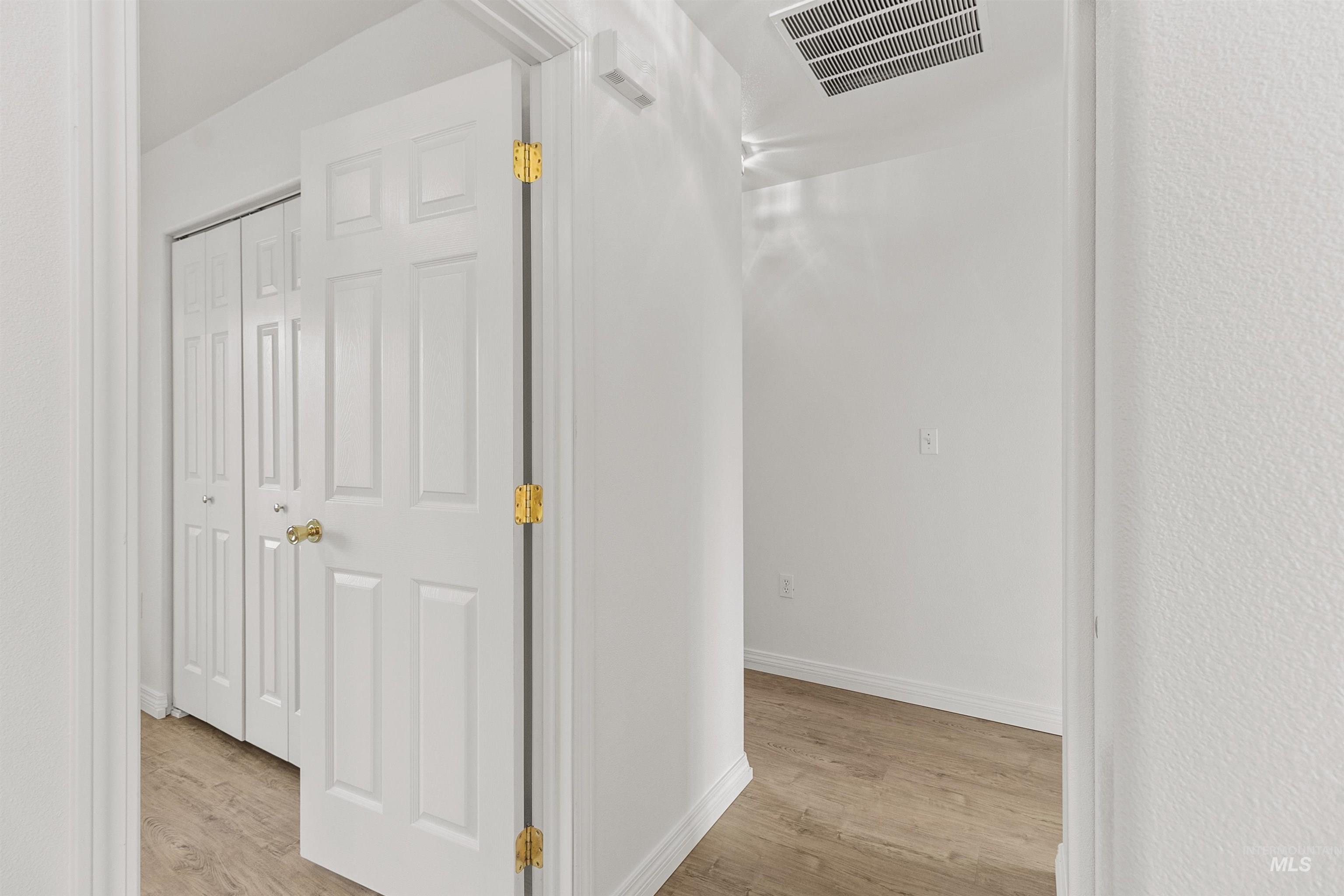 1707 E 6th St., Moscow, Idaho 83843, 3 Bedrooms, 2 Bathrooms, Residential For Sale, Price $459,000,MLS 98977409