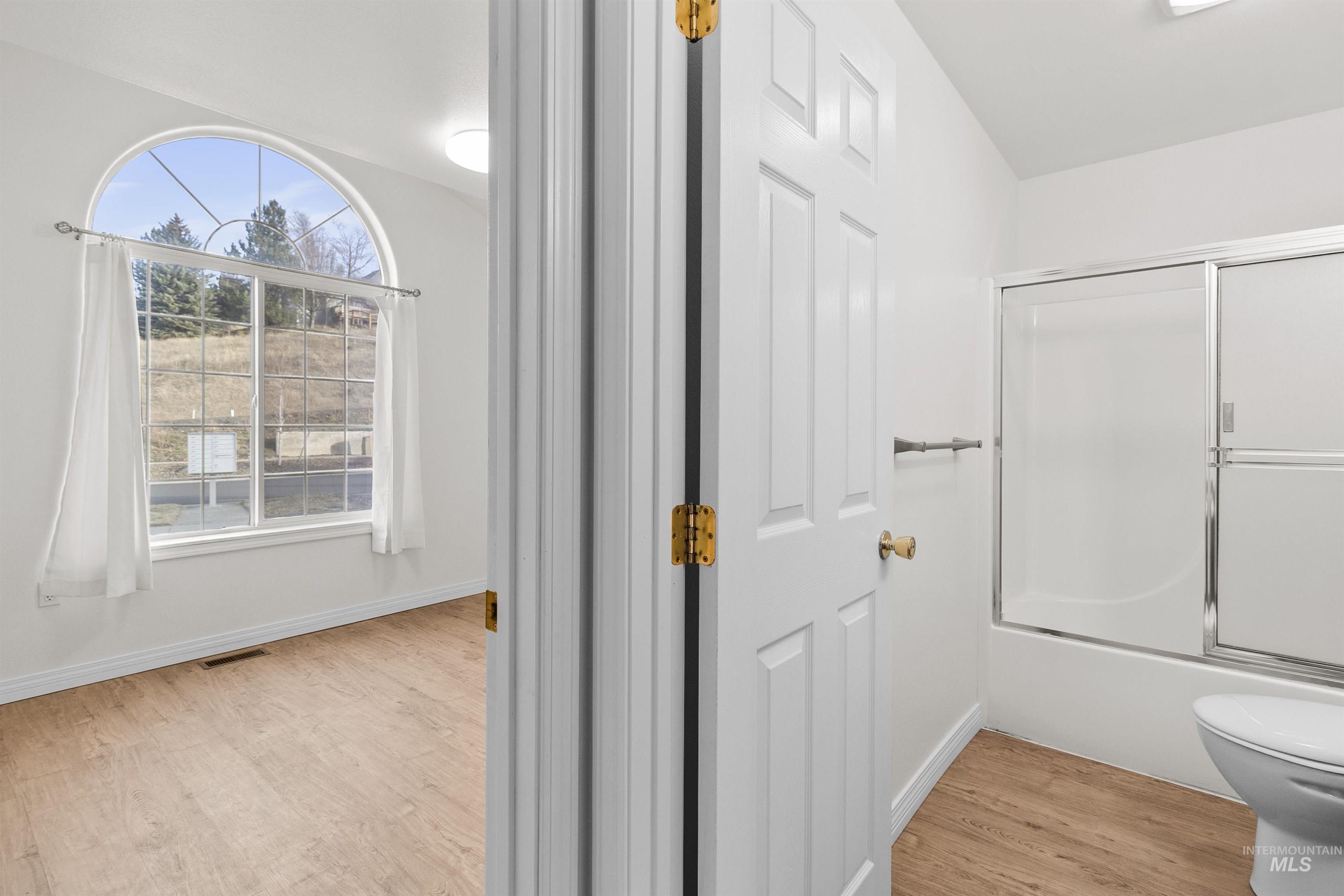 1707 E 6th St., Moscow, Idaho 83843, 3 Bedrooms, 2 Bathrooms, Residential For Sale, Price $459,000,MLS 98977409