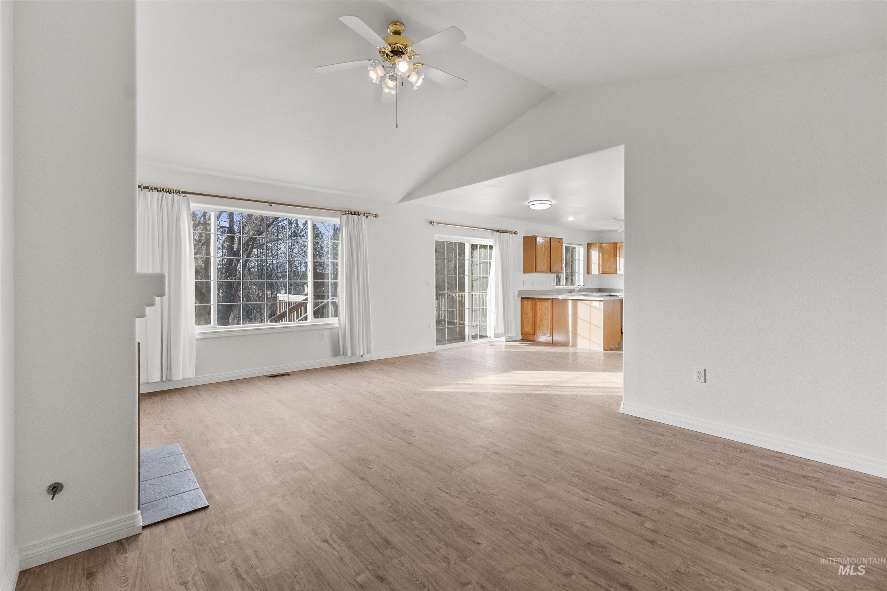 1707 E 6th St., Moscow, Idaho 83843, 3 Bedrooms, 2 Bathrooms, Residential For Sale, Price $459,000,MLS 98977409