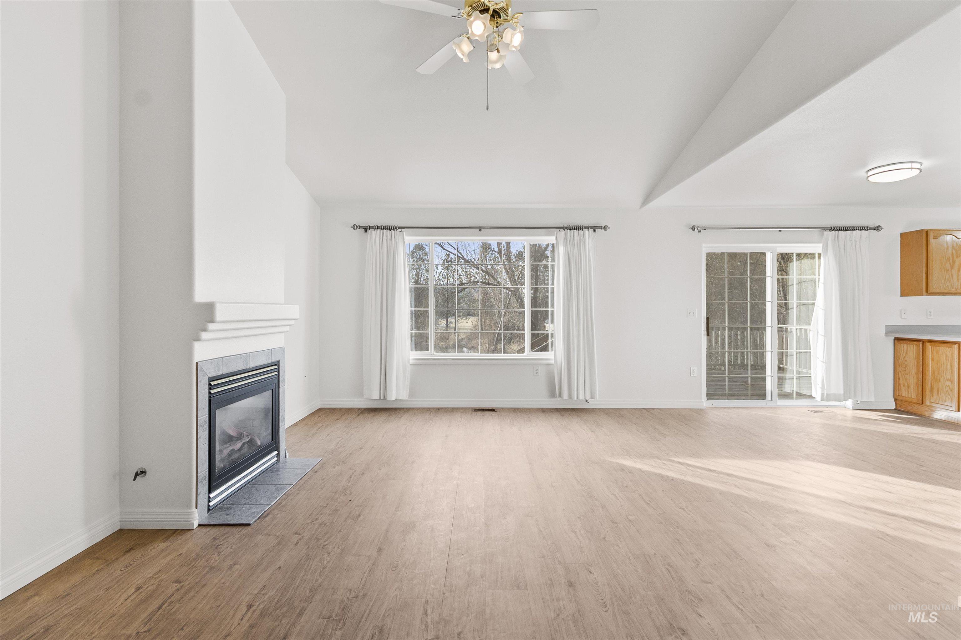 1707 E 6th St., Moscow, Idaho 83843, 3 Bedrooms, 2 Bathrooms, Residential For Sale, Price $459,000,MLS 98977409