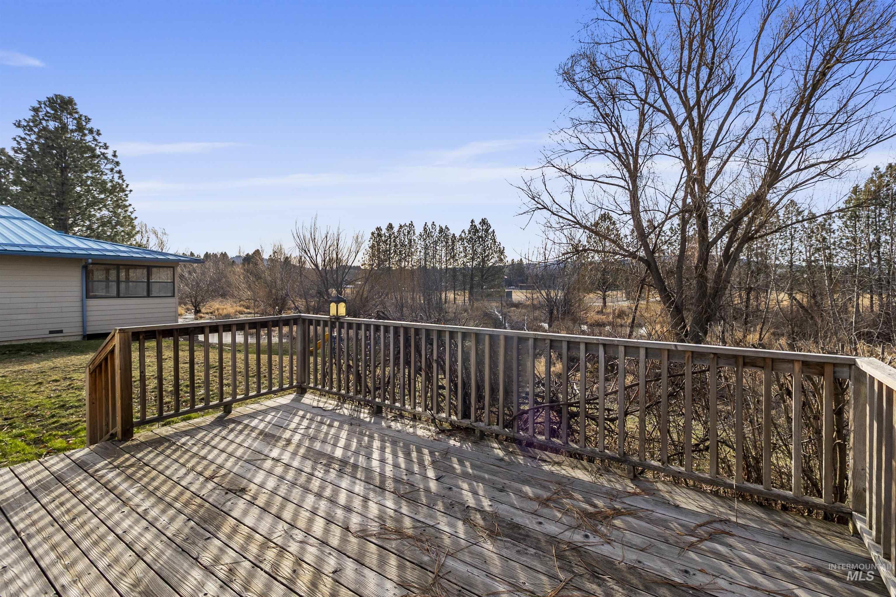 1707 E 6th St., Moscow, Idaho 83843, 3 Bedrooms, 2 Bathrooms, Residential For Sale, Price $459,000,MLS 98977409