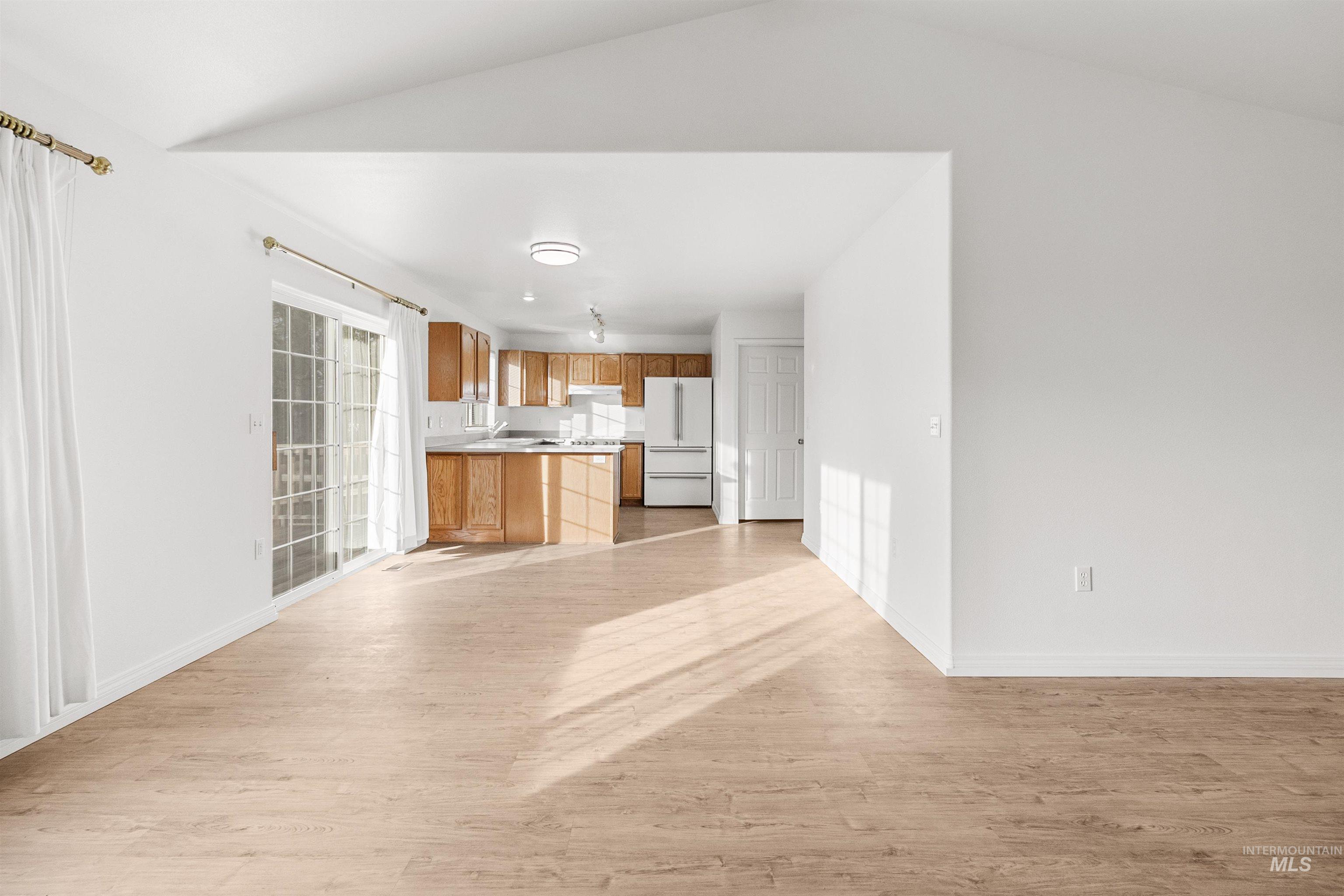 1707 E 6th St., Moscow, Idaho 83843, 3 Bedrooms, 2 Bathrooms, Residential For Sale, Price $459,000,MLS 98977409