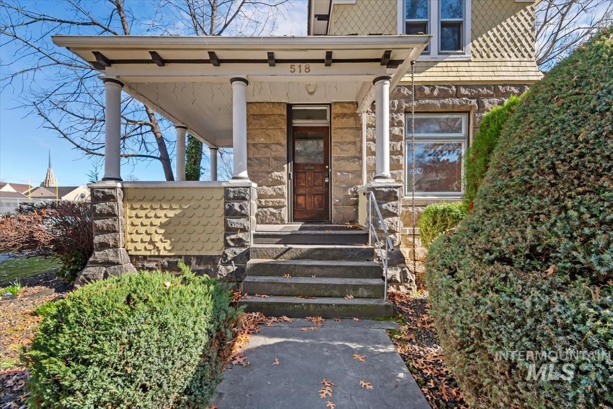 518 N 13th St, Boise, Idaho 83702, 3 Bedrooms, 2 Bathrooms, Residential For Sale, Price $695,700,MLS 98977410