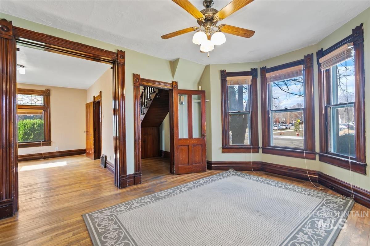 518 N 13th St, Boise, Idaho 83702, 3 Bedrooms, 2 Bathrooms, Residential For Sale, Price $695,700,MLS 98977410