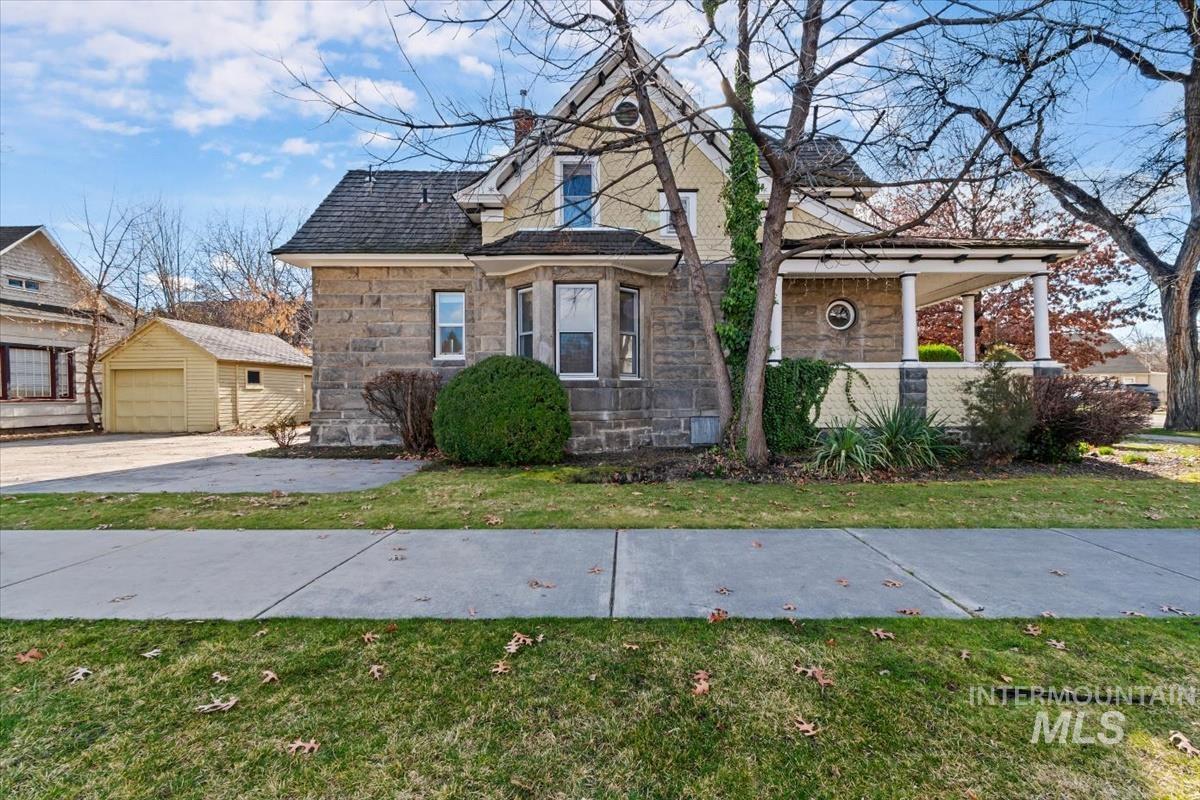 518 N 13th St, Boise, Idaho 83702, 3 Bedrooms, 2 Bathrooms, Residential For Sale, Price $695,700,MLS 98977410