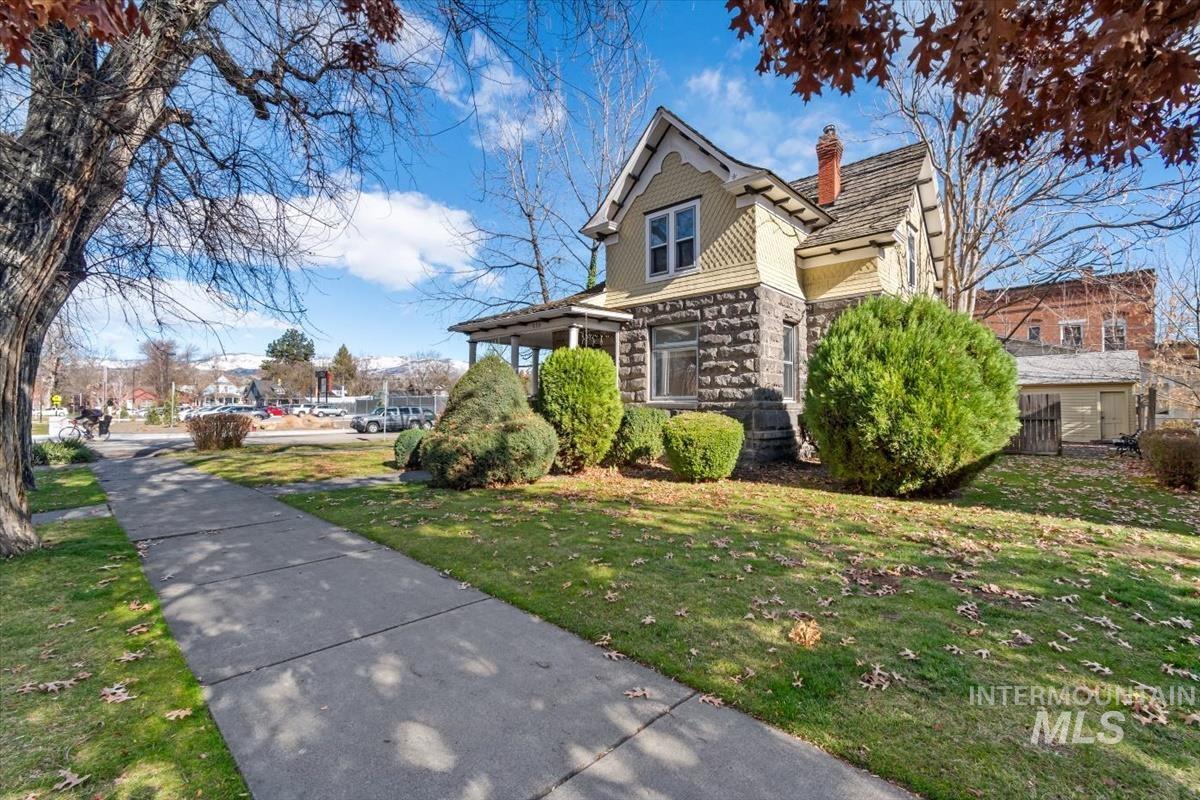 518 N 13th St, Boise, Idaho 83702, 3 Bedrooms, 2 Bathrooms, Residential Income For Sale, Price $695,700, 98977411