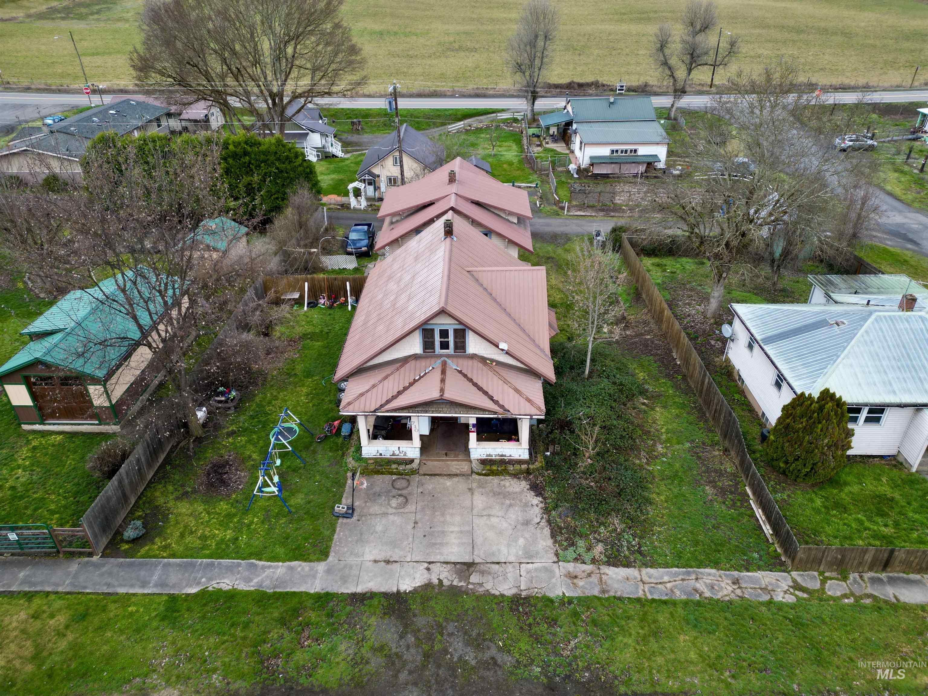 710 Maple Street, Kamiah, Idaho 83536, 3 Bedrooms, 1 Bathroom, Residential Income For Sale, Price $239,500, 98977413