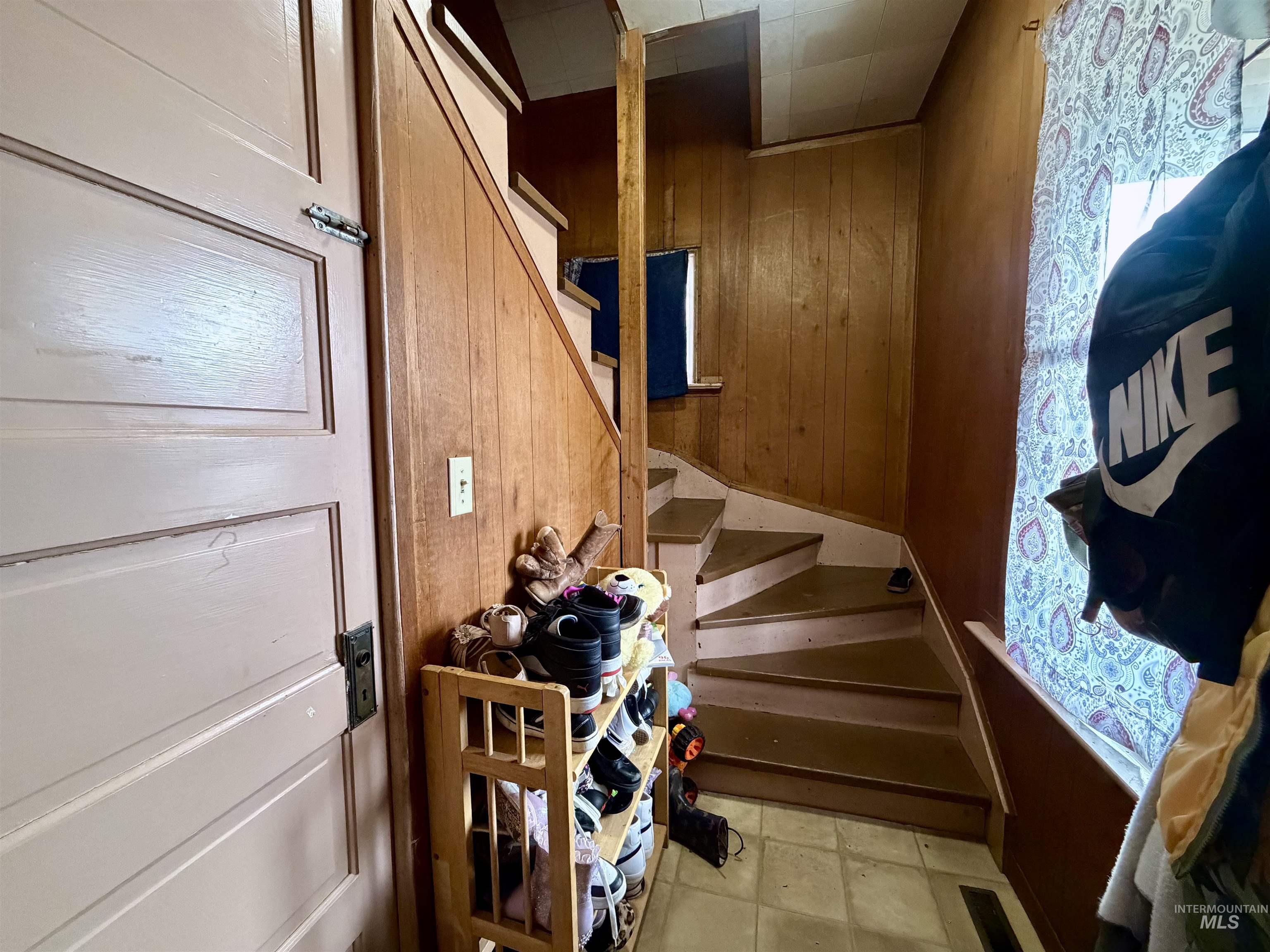 710 Maple Street, Kamiah, Idaho 83536, 3 Bedrooms, 1 Bathroom, Residential Income For Sale, Price $239,500, 98977413