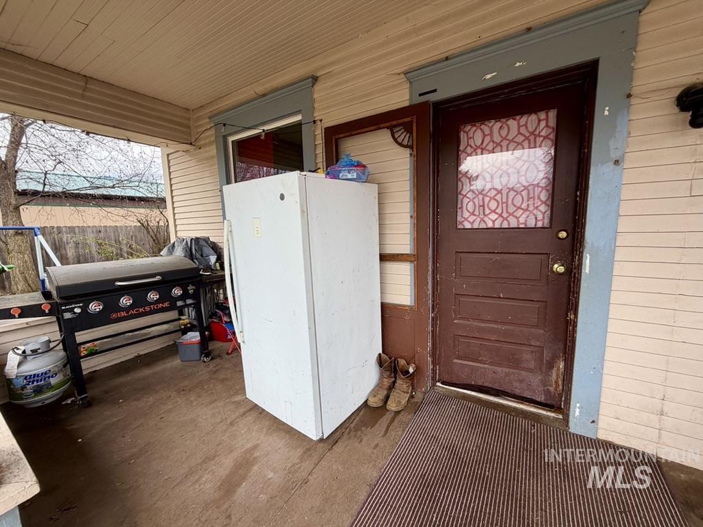 710 Maple Street, Kamiah, Idaho 83536, 3 Bedrooms, 1 Bathroom, Residential Income For Sale, Price $239,500, 98977413