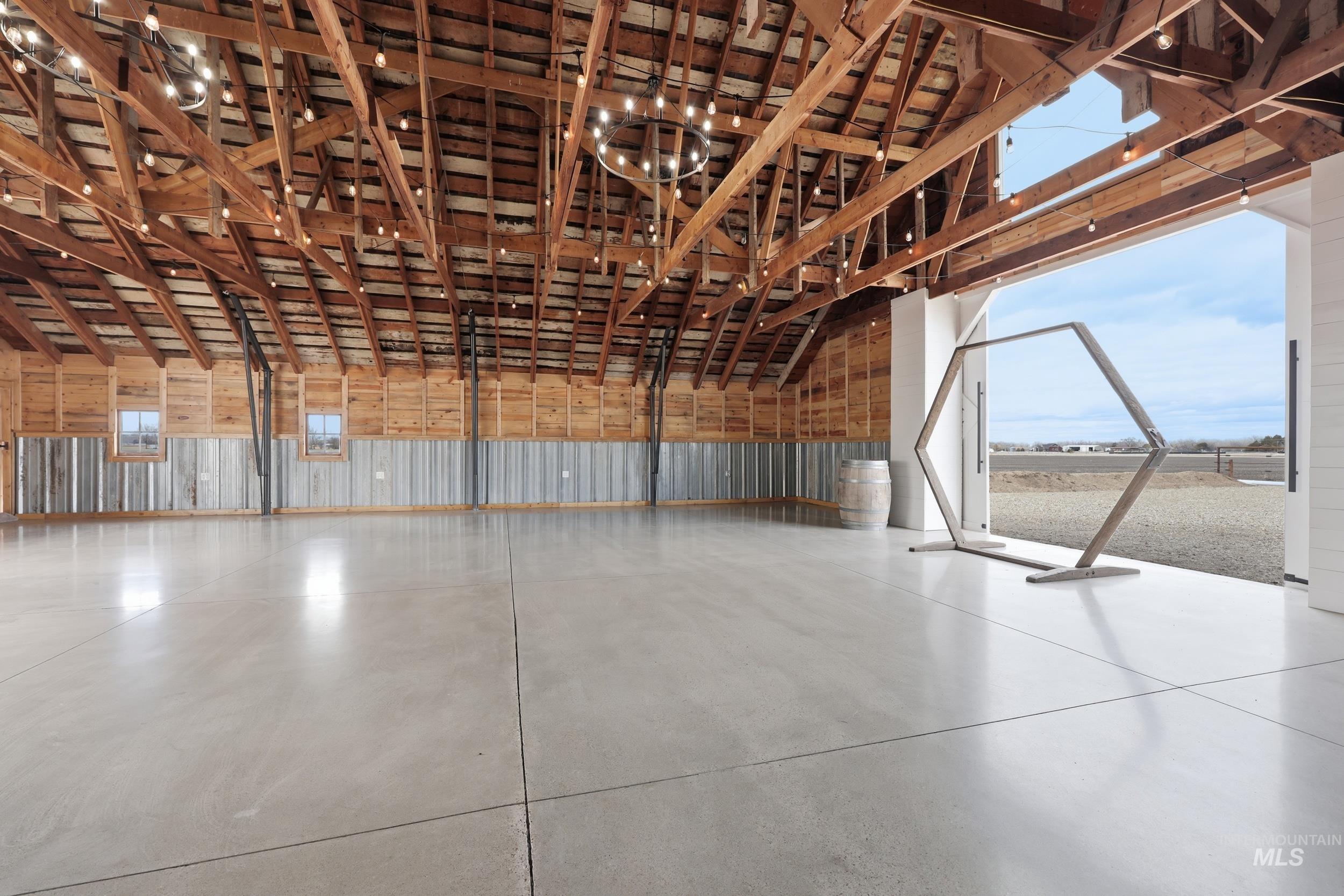 9762 Deer Flat Rd, Nampa, Idaho 83686, 4 Bedrooms, 2 Bathrooms, Residential For Sale, Price $850,000,MLS 98977414