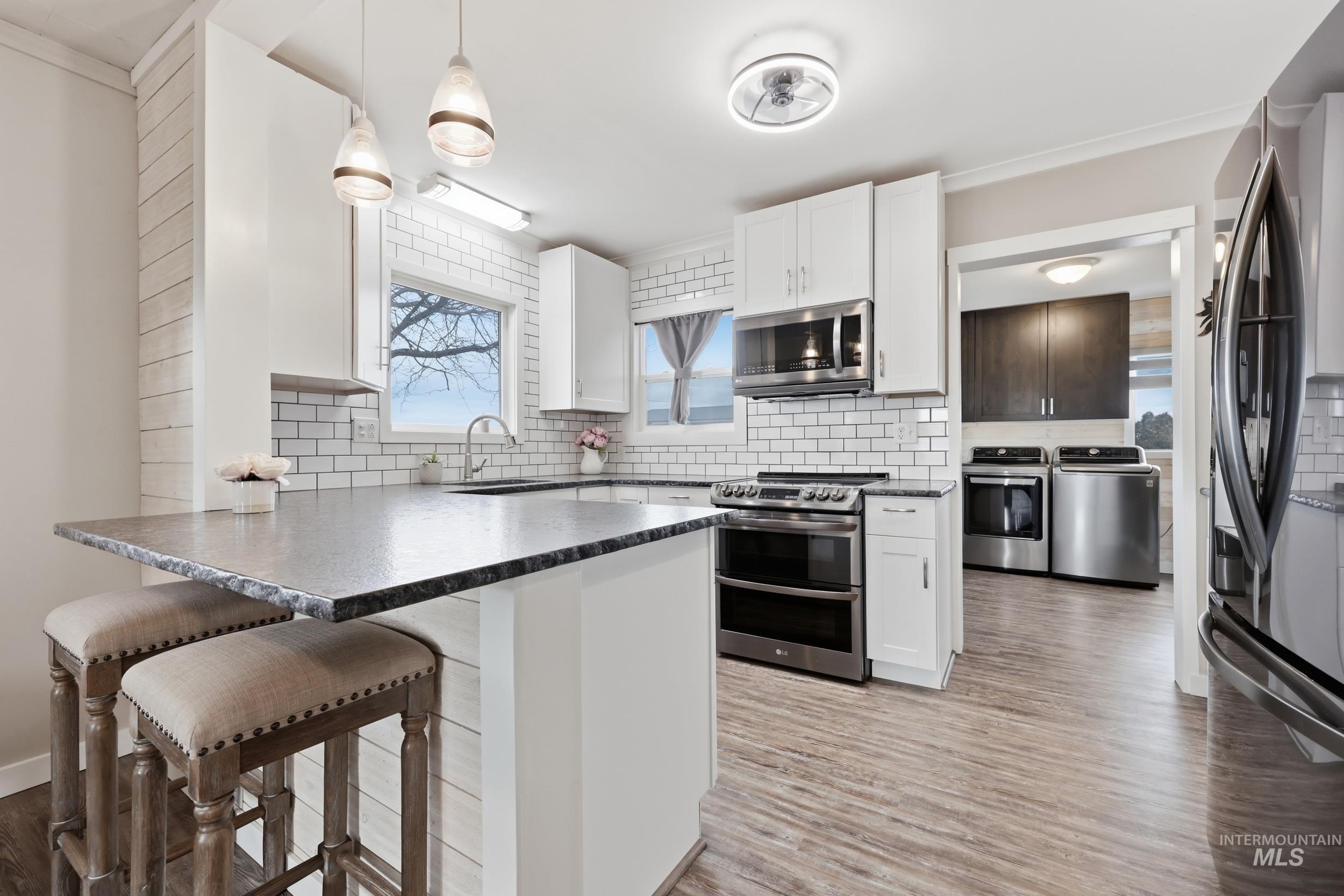 9762 Deer Flat Rd, Nampa, Idaho 83686, 4 Bedrooms, 2 Bathrooms, Residential For Sale, Price $850,000,MLS 98977414