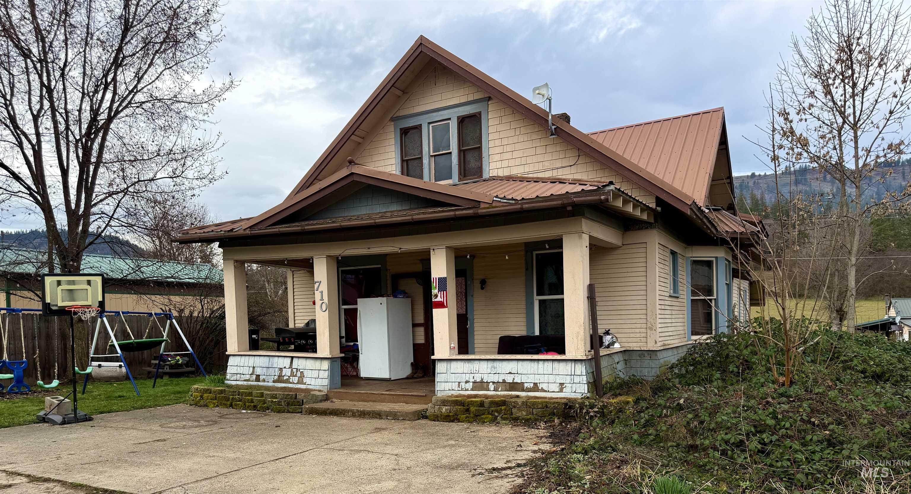 710 Maple, Kamiah, Idaho 83536, 4 Bedrooms, 2 Bathrooms, Residential For Sale, Price $239,500, 98977415