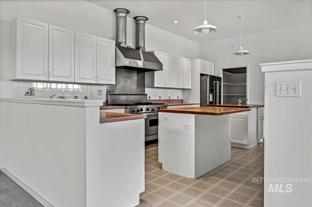 4266 N La Fontana Way, Boise, Idaho 83702, 2 Bedrooms, 2.5 Bathrooms, Residential For Sale, Price $785,000,MLS 98977416