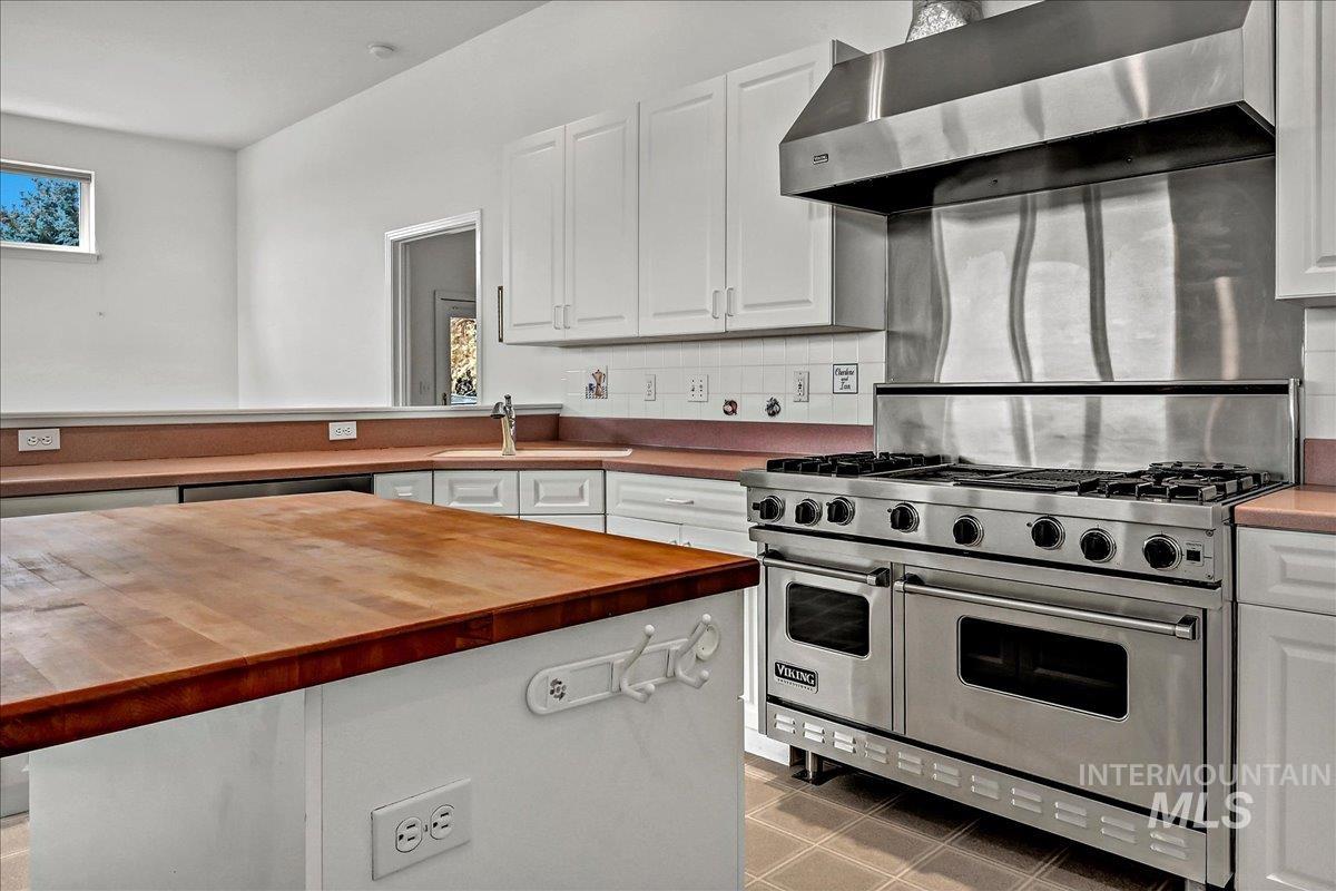 4266 N La Fontana Way, Boise, Idaho 83702, 2 Bedrooms, 2.5 Bathrooms, Residential For Sale, Price $785,000,MLS 98977416