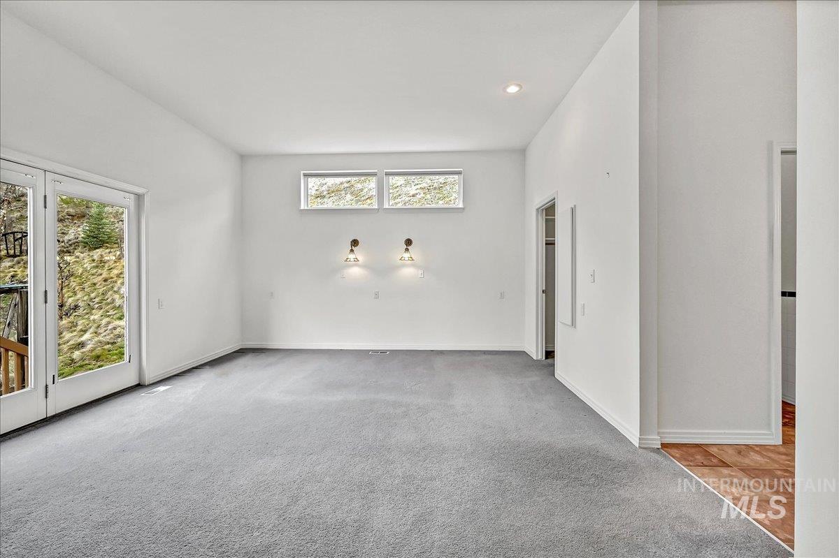 4266 N La Fontana Way, Boise, Idaho 83702, 2 Bedrooms, 2.5 Bathrooms, Residential For Sale, Price $825,000,MLS 98977416