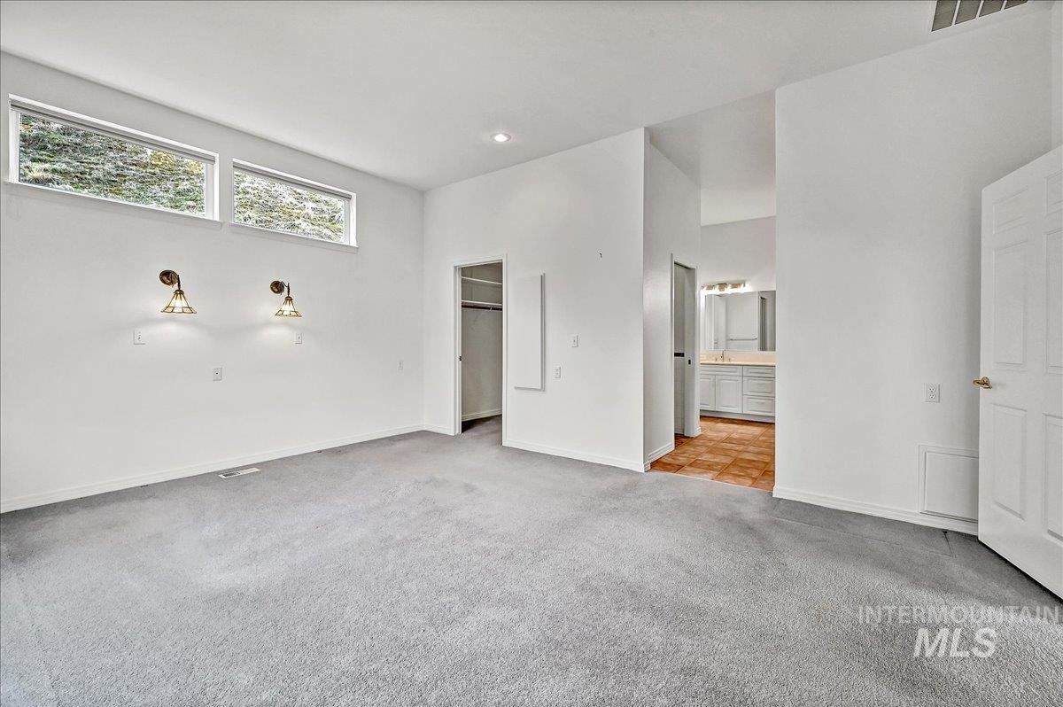 4266 N La Fontana Way, Boise, Idaho 83702, 2 Bedrooms, 2.5 Bathrooms, Residential For Sale, Price $785,000,MLS 98977416