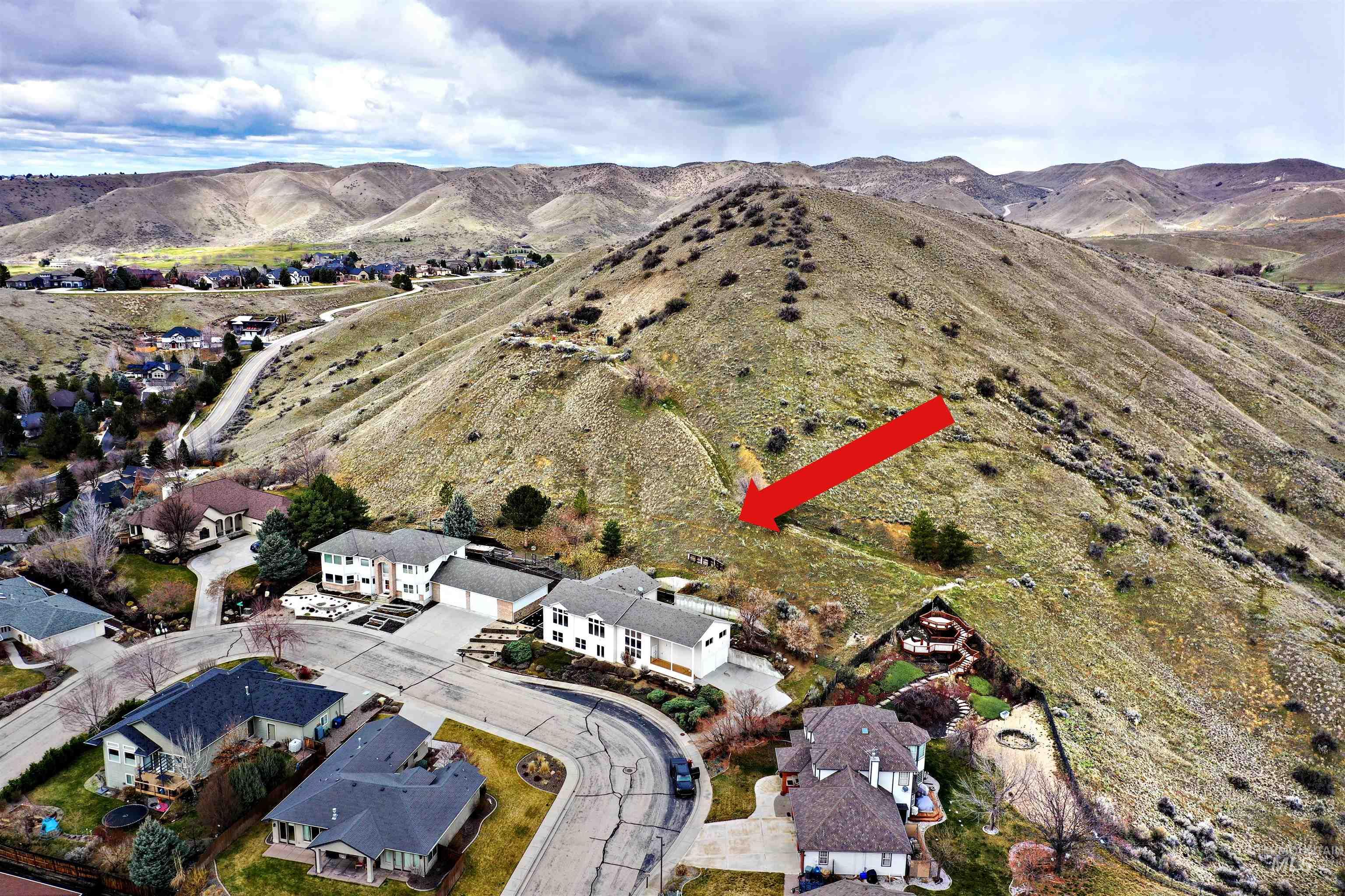 4266 N La Fontana Way, Boise, Idaho 83702, 2 Bedrooms, 2.5 Bathrooms, Residential For Sale, Price $825,000,MLS 98977416