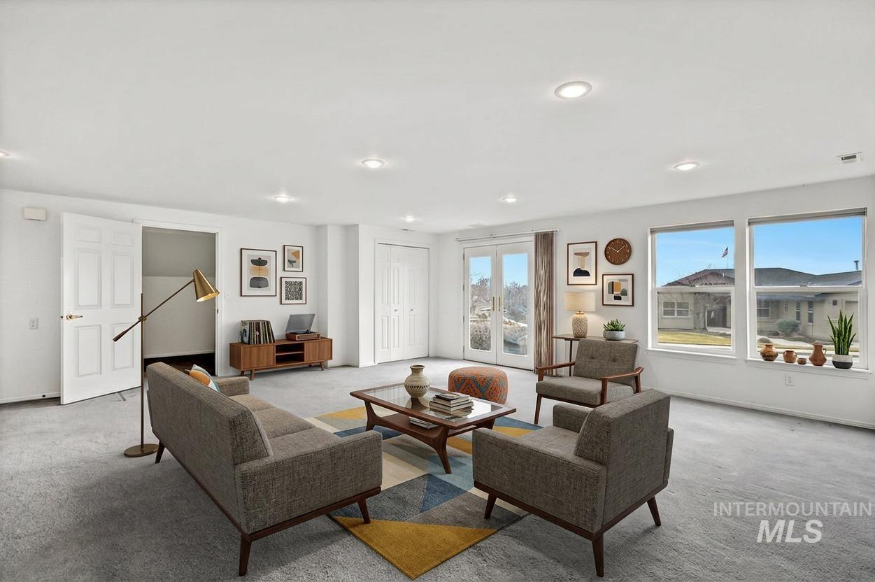 4266 N La Fontana Way, Boise, Idaho 83702, 2 Bedrooms, 2.5 Bathrooms, Residential For Sale, Price $785,000,MLS 98977416