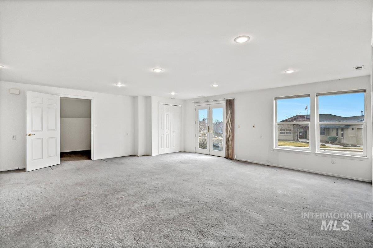 4266 N La Fontana Way, Boise, Idaho 83702, 2 Bedrooms, 2.5 Bathrooms, Residential For Sale, Price $785,000,MLS 98977416