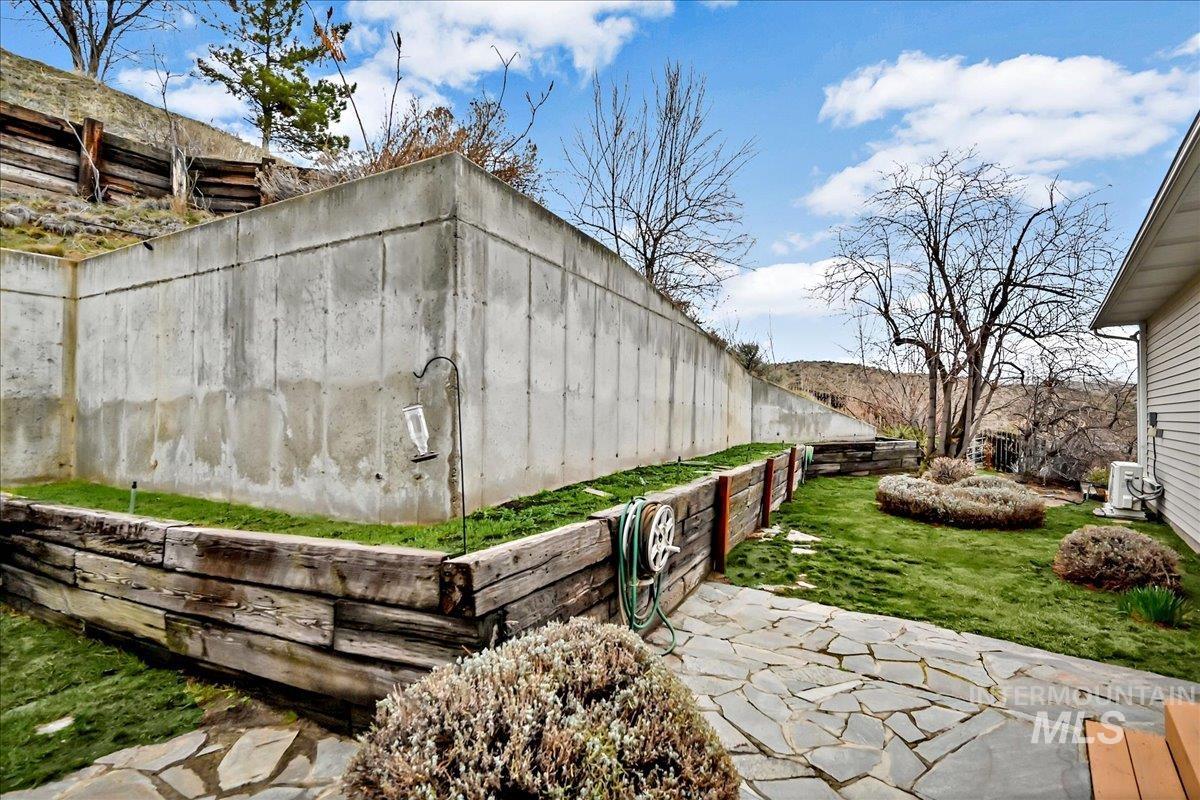 4266 N La Fontana Way, Boise, Idaho 83702, 2 Bedrooms, 2.5 Bathrooms, Residential For Sale, Price $825,000,MLS 98977416