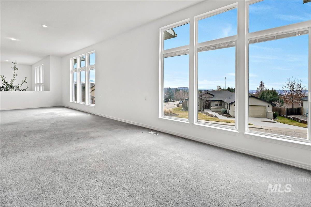 4266 N La Fontana Way, Boise, Idaho 83702, 2 Bedrooms, 2.5 Bathrooms, Residential For Sale, Price $785,000,MLS 98977416