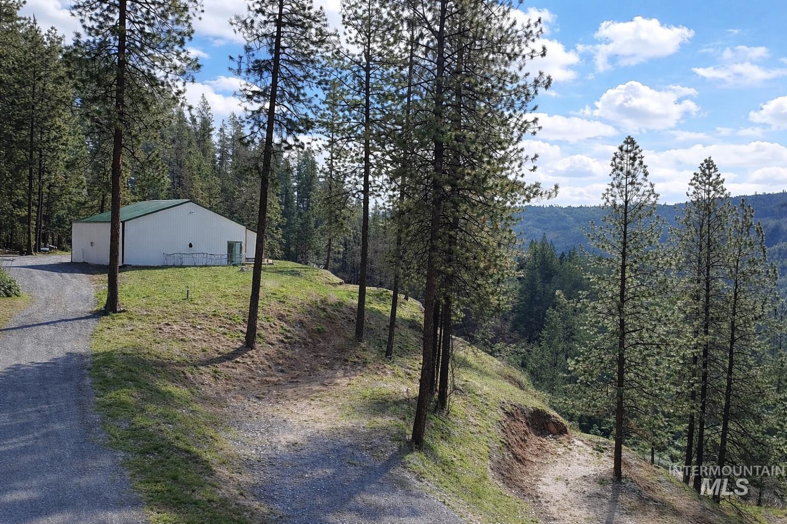 1320 Whitetail Dr, Ahsahka, Idaho 83520, 3 Bedrooms, 2 Bathrooms, Residential For Sale, Price $459,900, 98977418