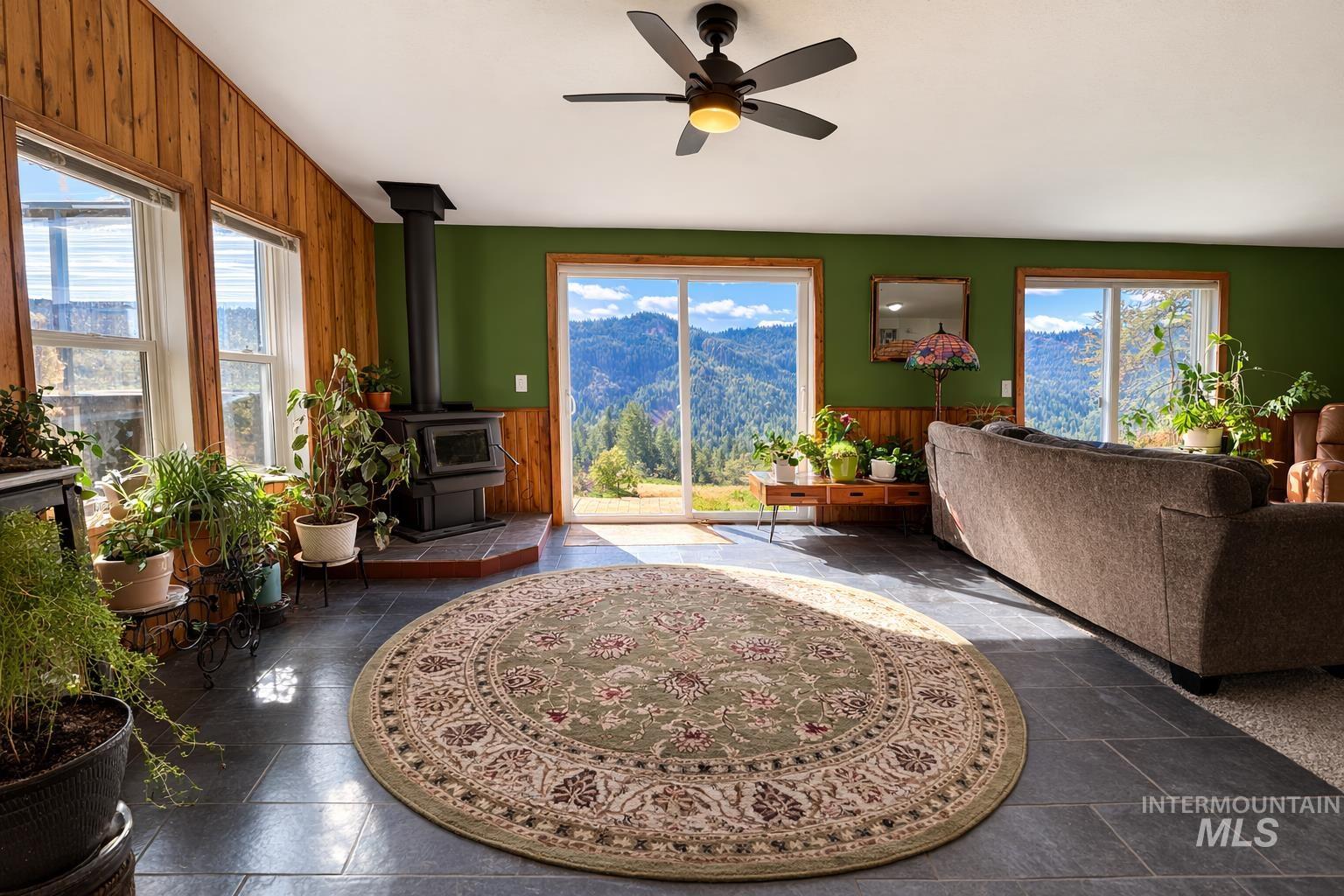 1320 Whitetail Dr, Ahsahka, Idaho 83520, 3 Bedrooms, 2 Bathrooms, Residential For Sale, Price $459,900, 98977418