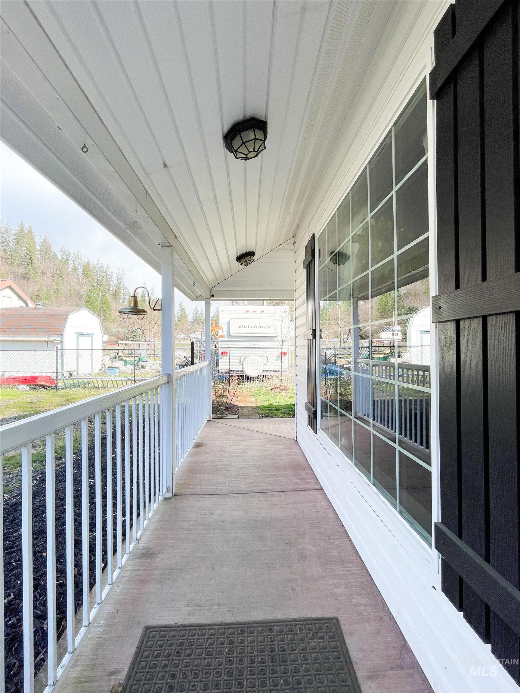 1805 Michigan Ave, Orofino, Idaho 83544, 1 Bedroom, 1.5 Bathrooms, Residential For Sale, Price $279,000, 98977420