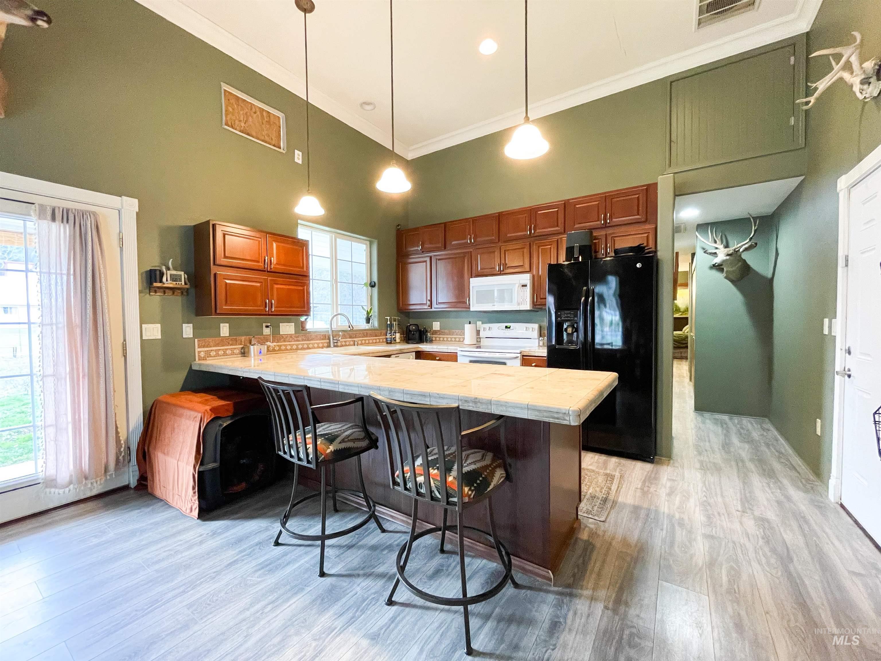 1805 Michigan Ave, Orofino, Idaho 83544, 1 Bedroom, 1.5 Bathrooms, Residential For Sale, Price $279,000, 98977420