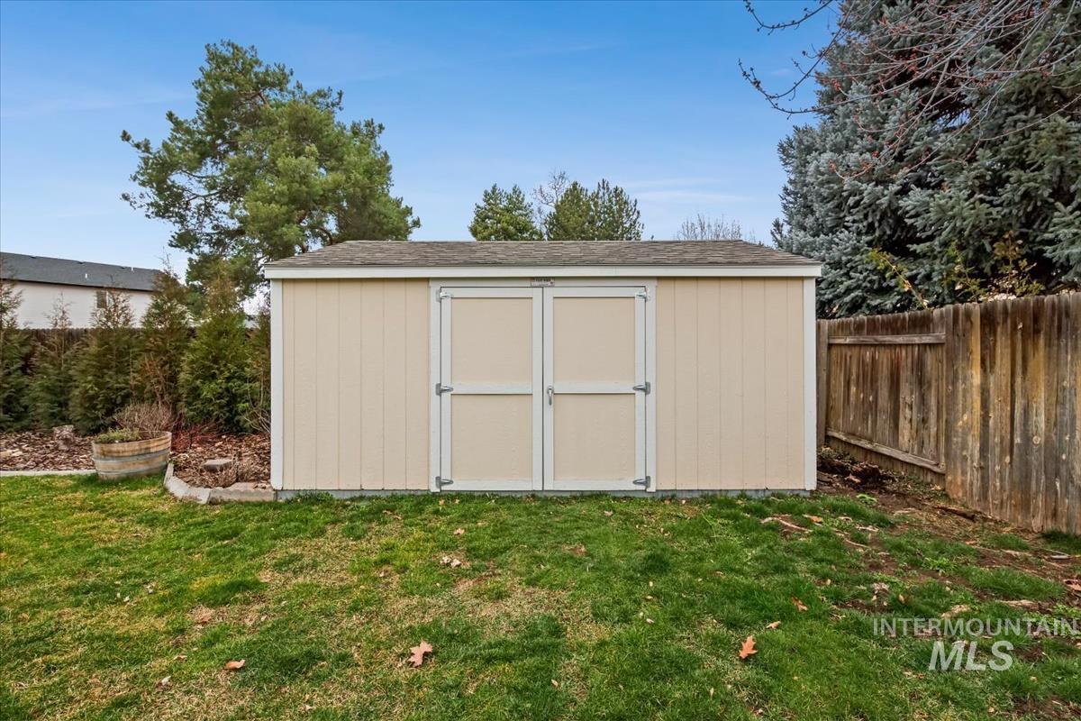 2415 S Georgetown Way, Boise, Idaho 83709, 3 Bedrooms, 2 Bathrooms, Residential For Sale, Price $589,500,MLS 98977422