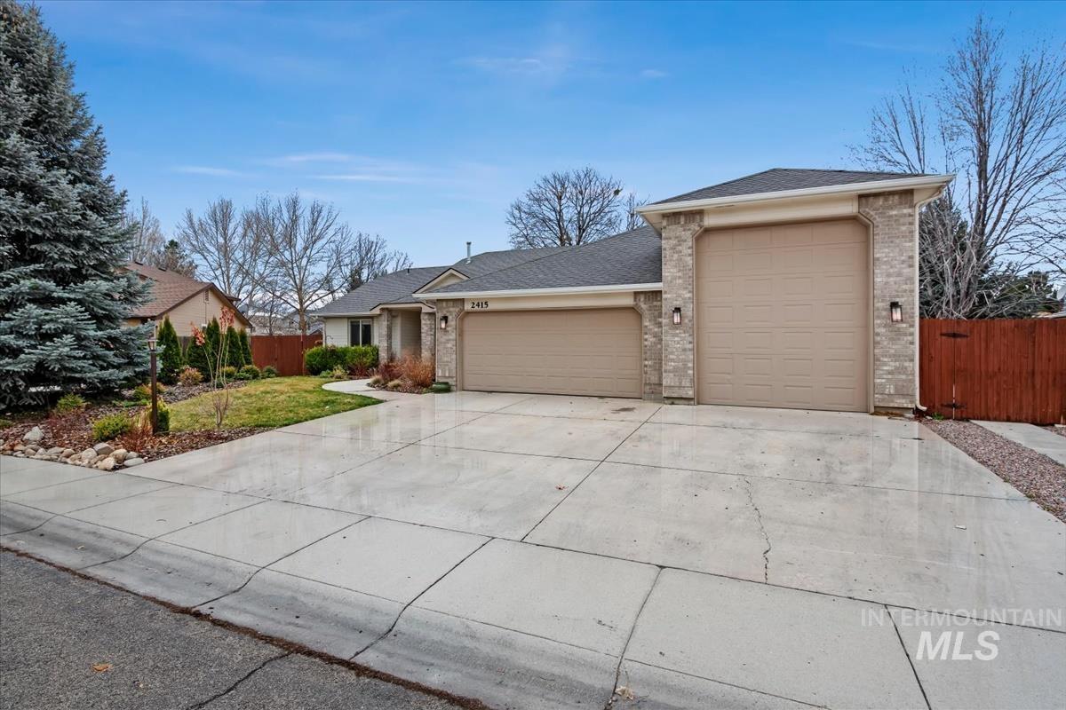2415 S Georgetown Way, Boise, Idaho 83709, 3 Bedrooms, 2 Bathrooms, Residential For Sale, Price $589,500,MLS 98977422