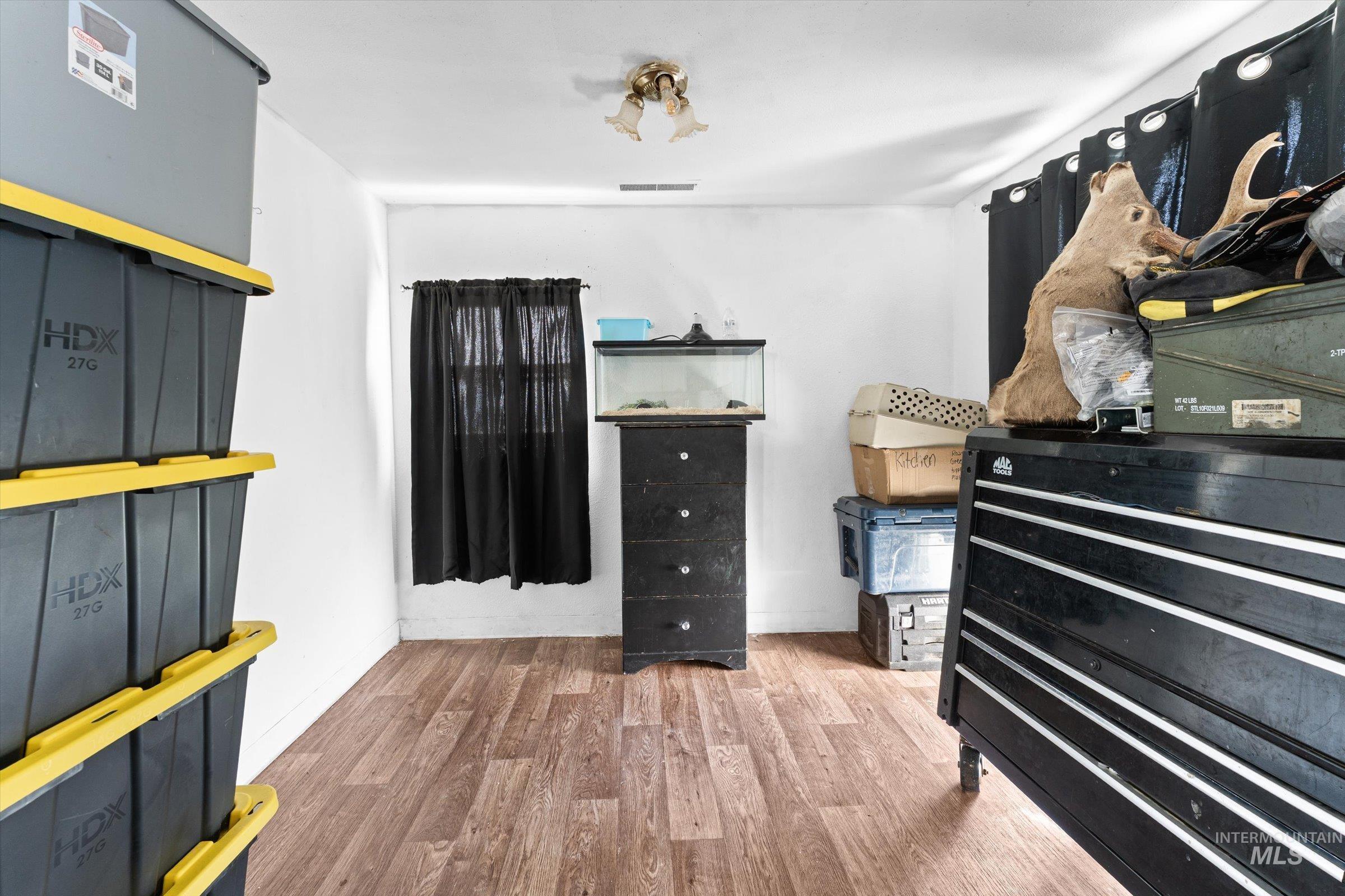 20286 Travis Rd, Wilder, Idaho 83676-5544, 3 Bedrooms, 1 Bathroom, Residential For Sale, Price $774,999,MLS 98977423