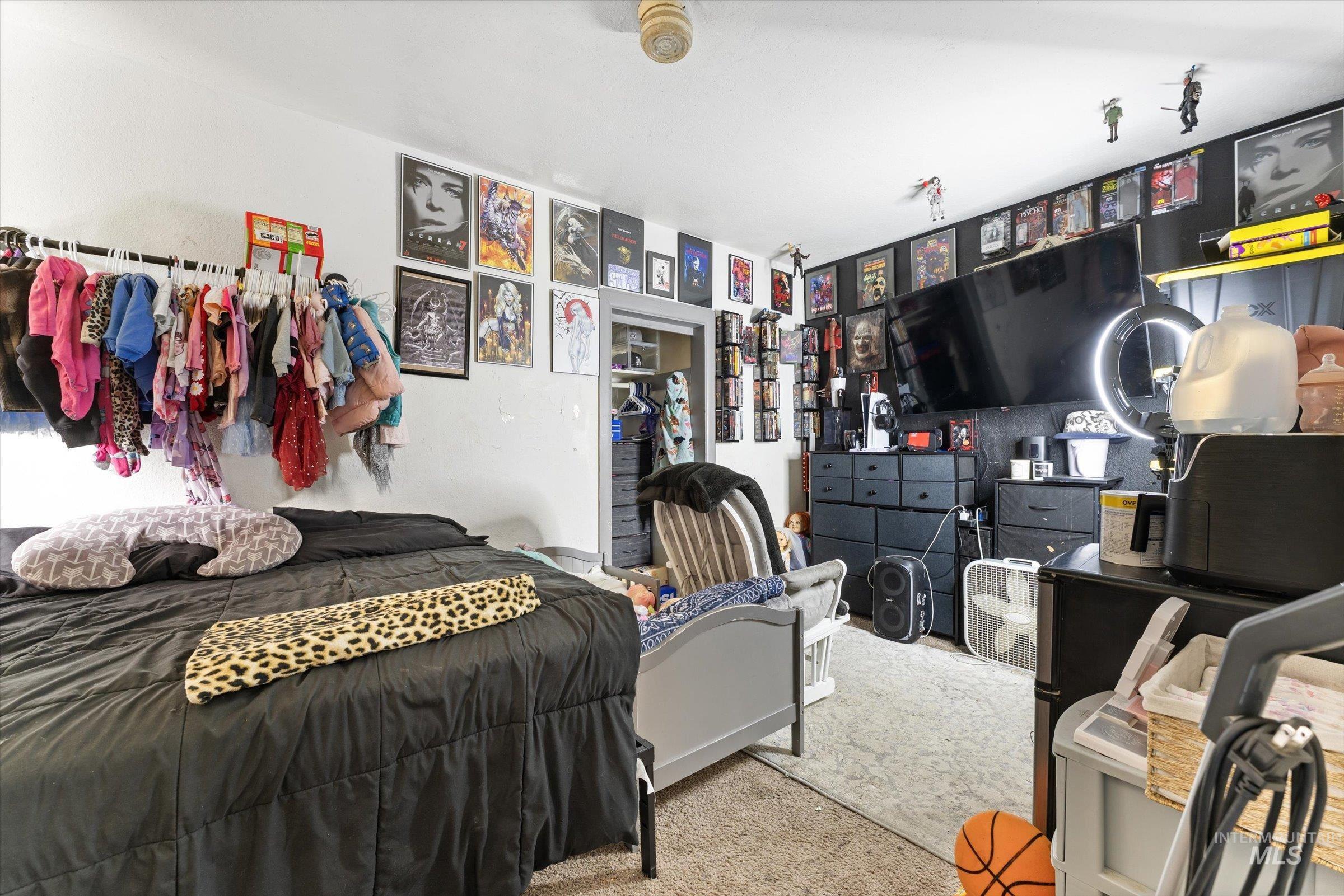 20286 Travis Rd, Wilder, Idaho 83676-5544, 3 Bedrooms, 1 Bathroom, Residential For Sale, Price $774,999,MLS 98977423