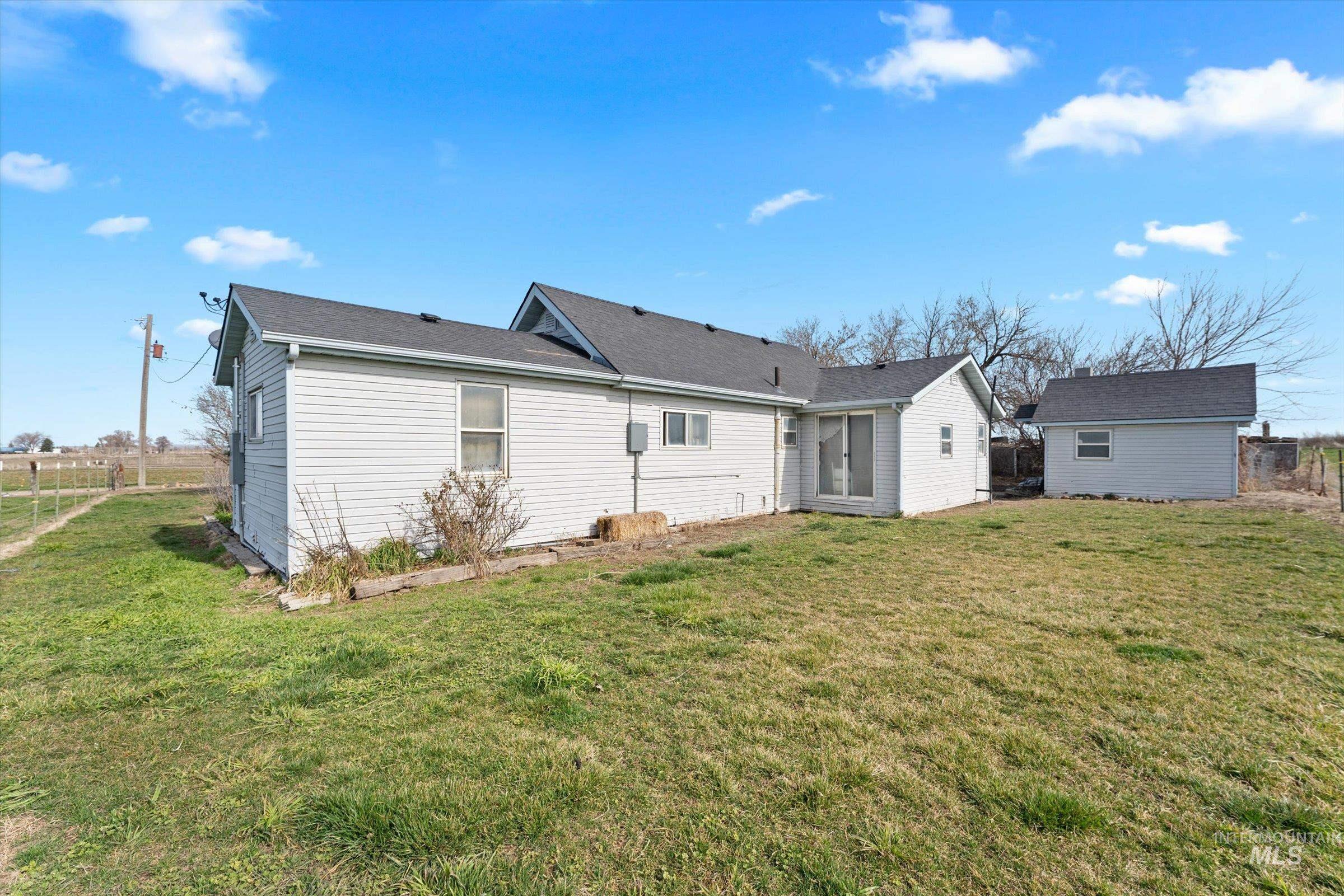 20286 Travis Rd, Wilder, Idaho 83676-5544, 3 Bedrooms, 1 Bathroom, Residential For Sale, Price $774,999,MLS 98977423