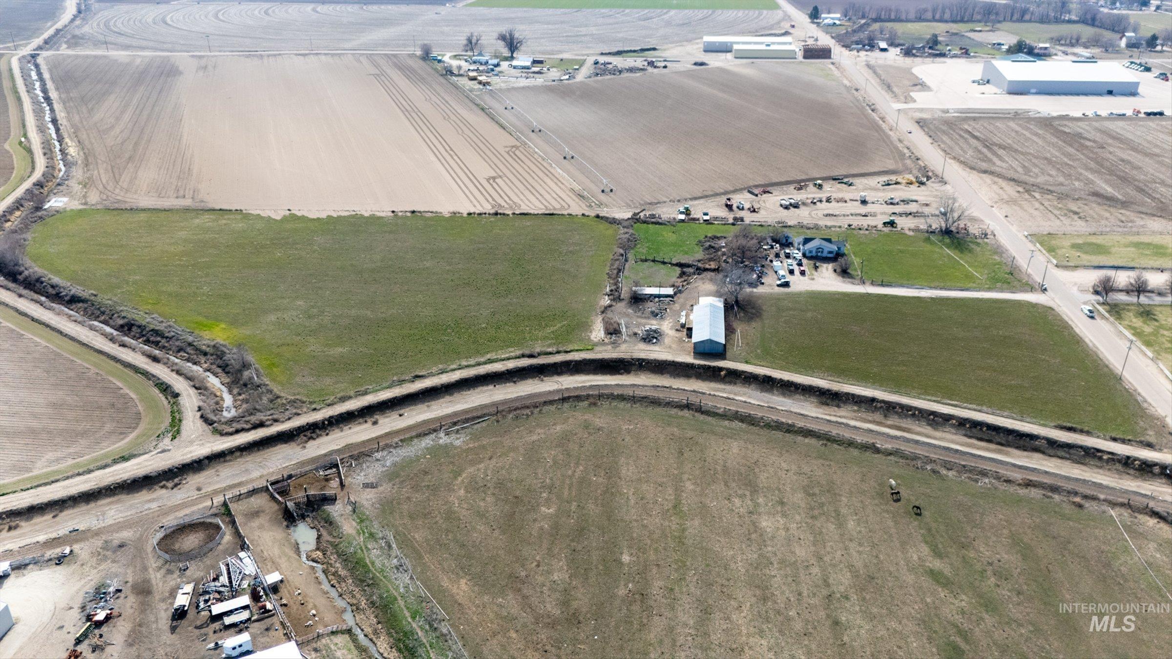 20286 Travis Rd, Wilder, Idaho 83676-5544, 3 Bedrooms, 1 Bathroom, Residential For Sale, Price $774,999,MLS 98977423