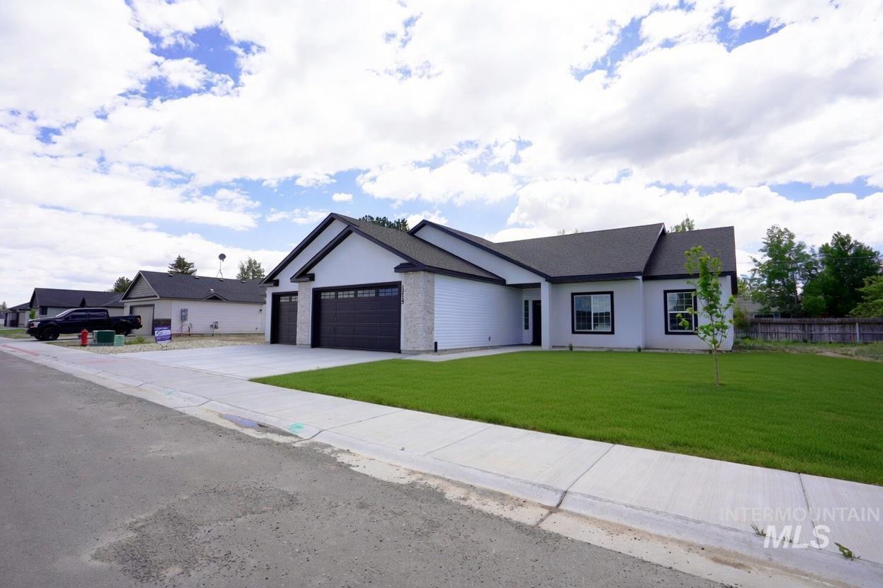 1215 Copper Drive, Rupert, Idaho 83350, 4 Bedrooms, 2 Bathrooms, Residential For Sale, Price $419,999, 98977424