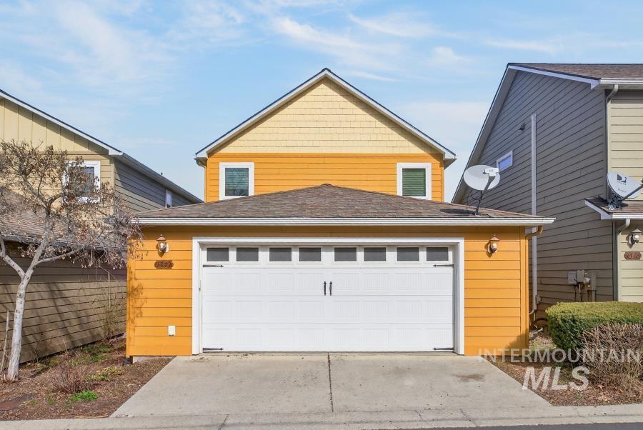 1342 Bristol, Moscow, Idaho 83843, 3 Bedrooms, 3 Bathrooms, Residential For Sale, Price $390,000, 98977426