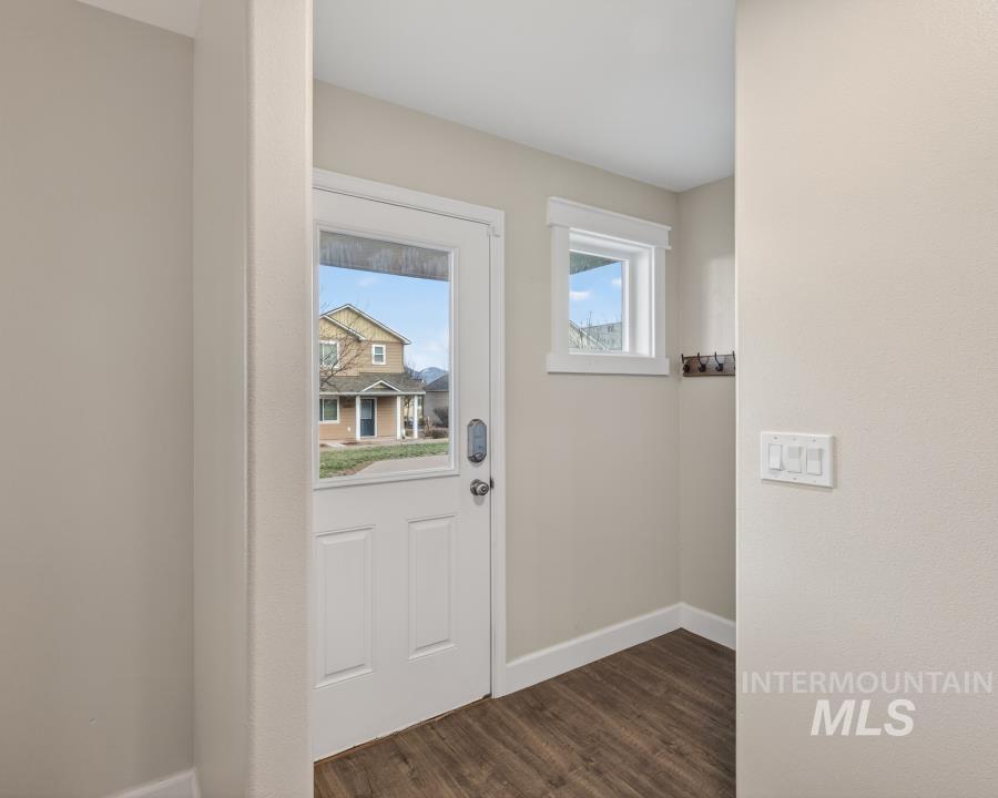 1342 Bristol, Moscow, Idaho 83843, 3 Bedrooms, 3 Bathrooms, Residential For Sale, Price $390,000, 98977426