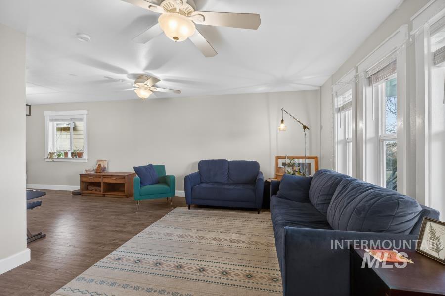 1342 Bristol, Moscow, Idaho 83843, 3 Bedrooms, 3 Bathrooms, Residential For Sale, Price $390,000, 98977426