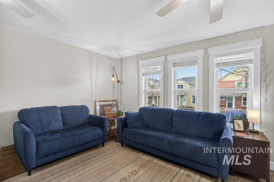 1342 Bristol, Moscow, Idaho 83843, 3 Bedrooms, 3 Bathrooms, Residential For Sale, Price $390,000, 98977426