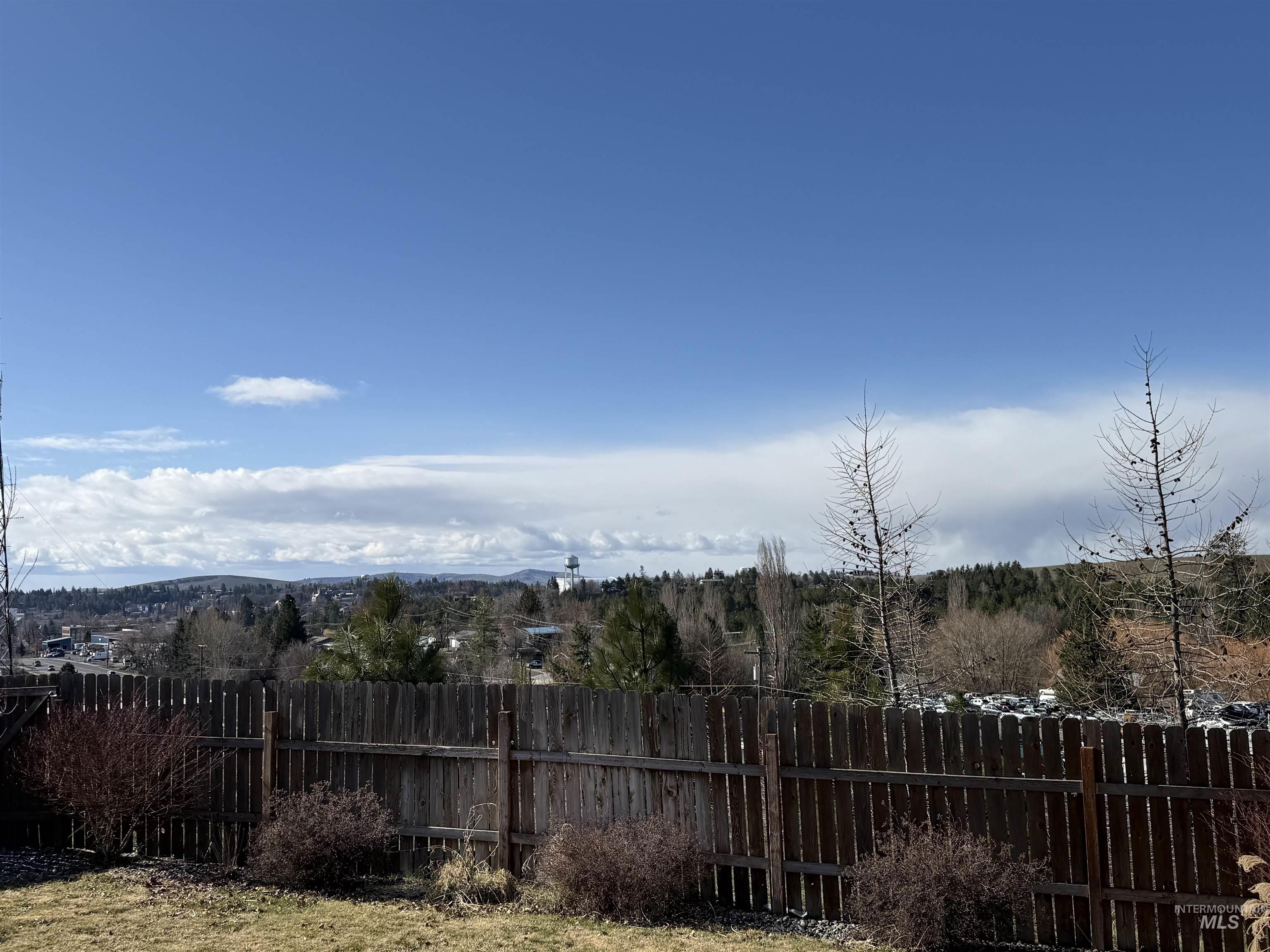 257 Pintail Ln, Moscow, Idaho 83843, 3 Bedrooms, 2 Bathrooms, Residential For Sale, Price $400,000, 98977429