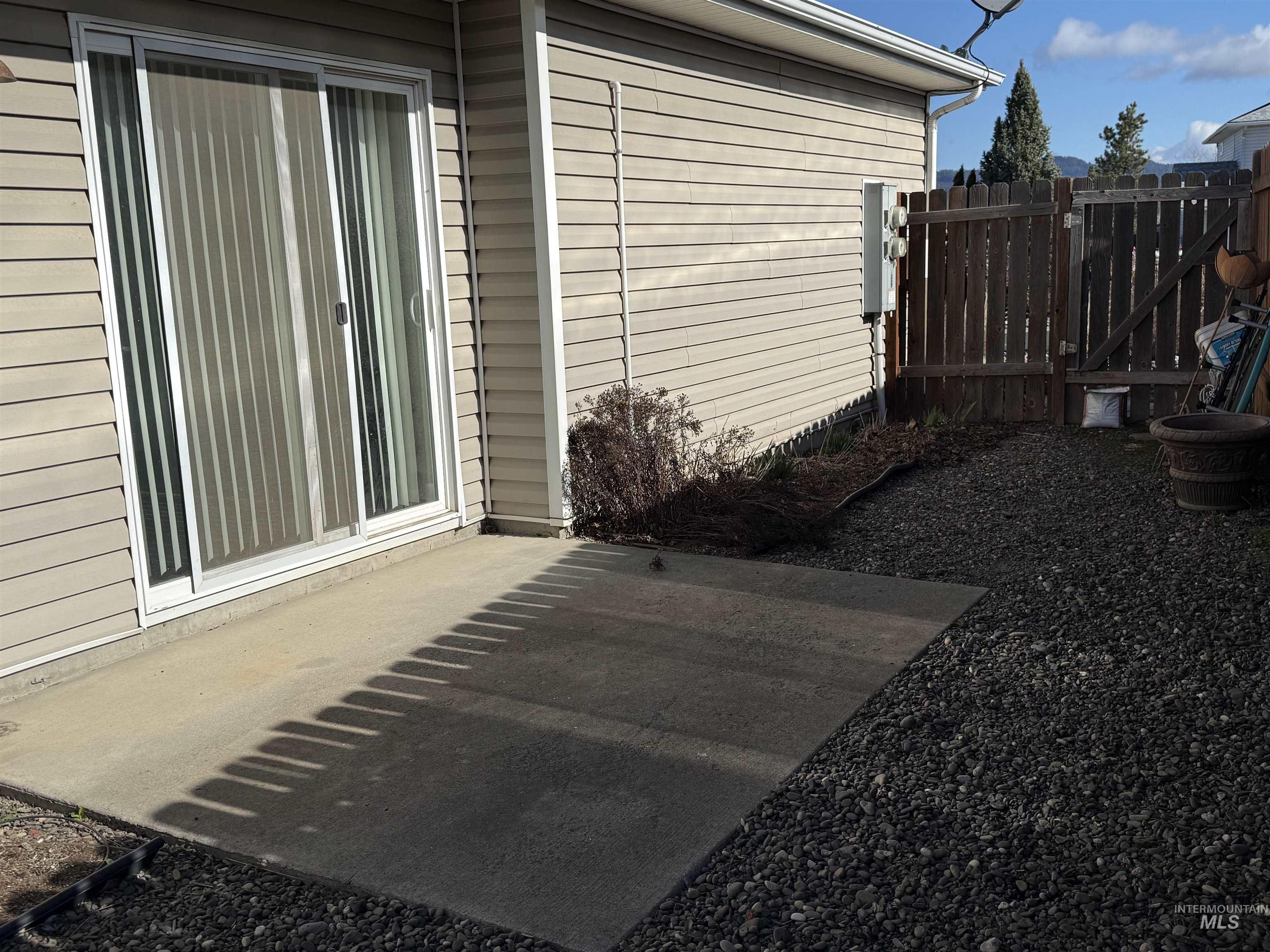 257 Pintail Ln, Moscow, Idaho 83843, 3 Bedrooms, 2 Bathrooms, Residential For Sale, Price $400,000, 98977429