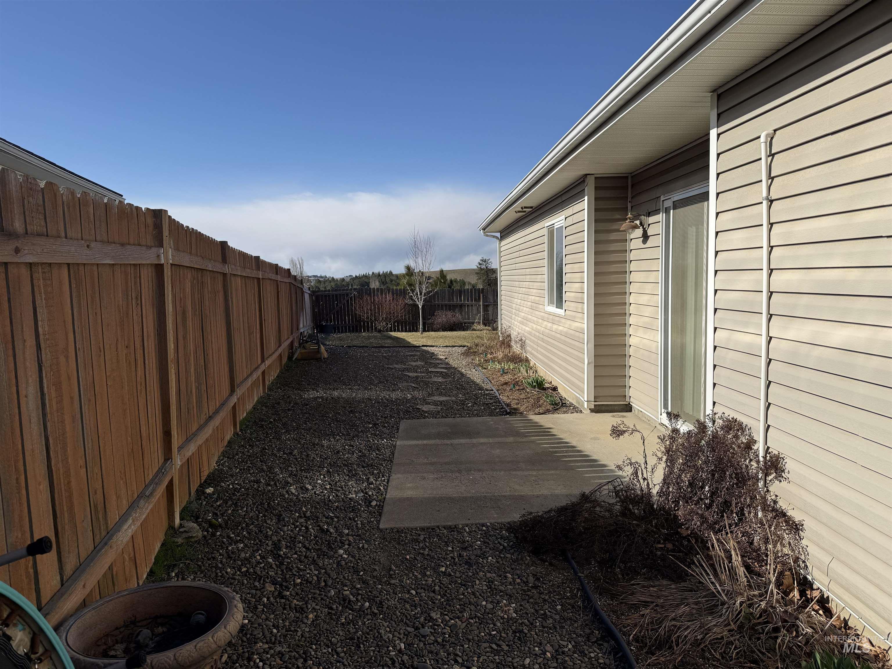 257 Pintail Ln, Moscow, Idaho 83843, 3 Bedrooms, 2 Bathrooms, Residential For Sale, Price $400,000, 98977429