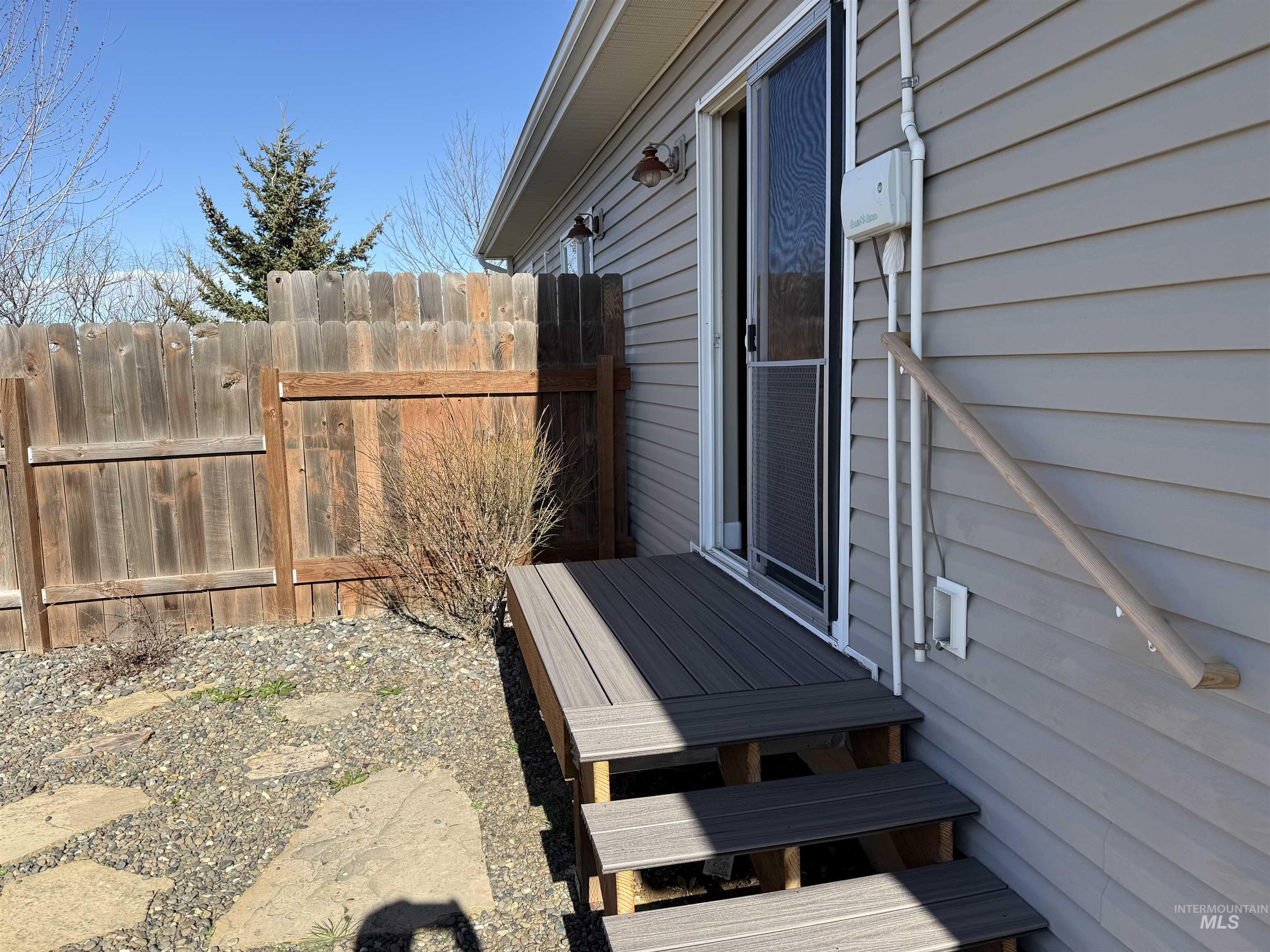 257 Pintail Ln, Moscow, Idaho 83843, 3 Bedrooms, 2 Bathrooms, Residential For Sale, Price $400,000, 98977429