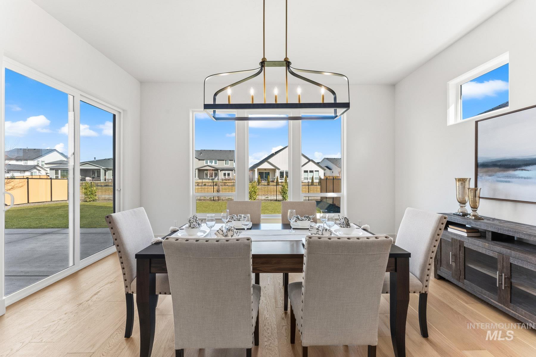 6954 Saddle Bred Way, Star, Idaho 83669, 3 Bedrooms, 3.5 Bathrooms, Residential For Sale, Price $1,026,028,MLS 98977431