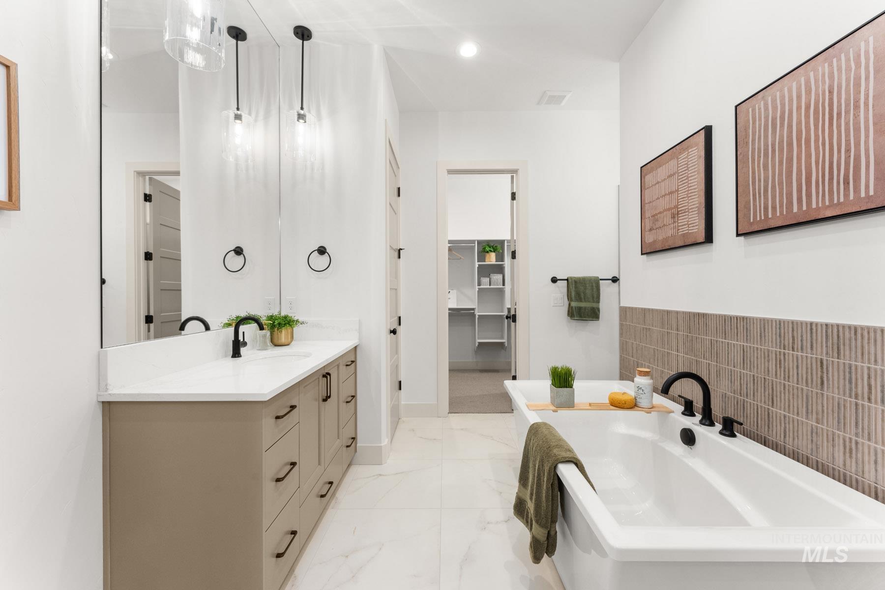 6954 Saddle Bred Way, Star, Idaho 83669, 3 Bedrooms, 3.5 Bathrooms, Residential For Sale, Price $1,026,028,MLS 98977431