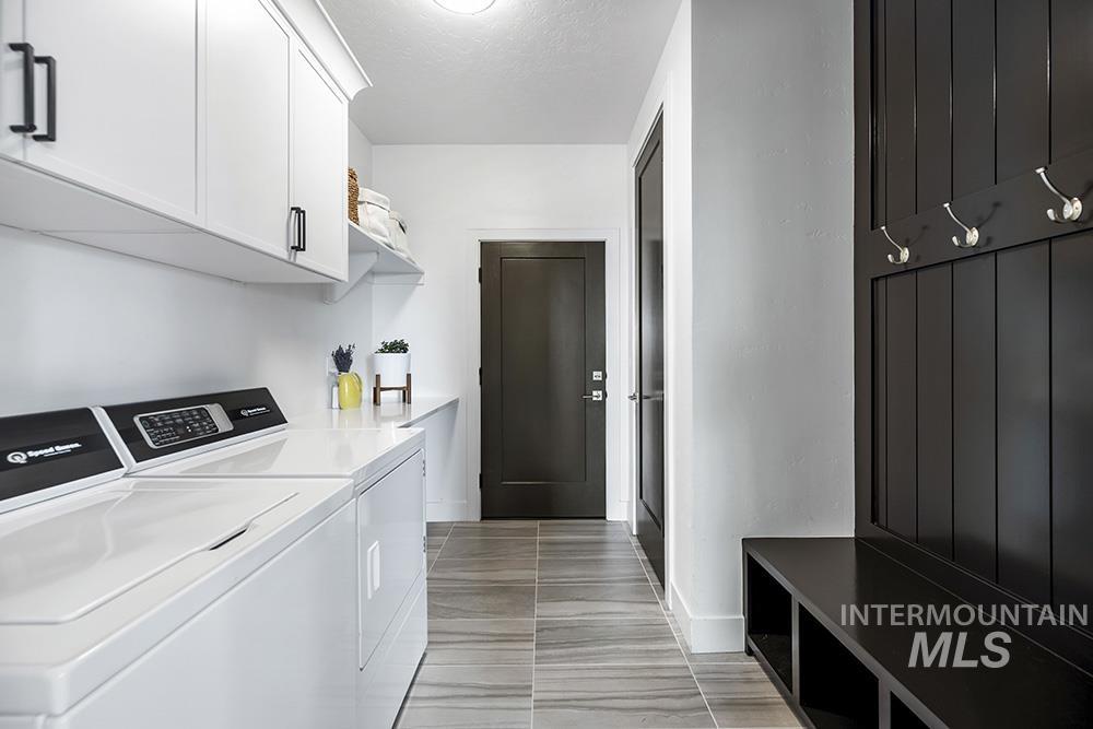 8059 W Corinthia St, Eagle, Idaho 83616, 4 Bedrooms, 2 Bathrooms, Residential For Sale, Price $799,000,MLS 98977432